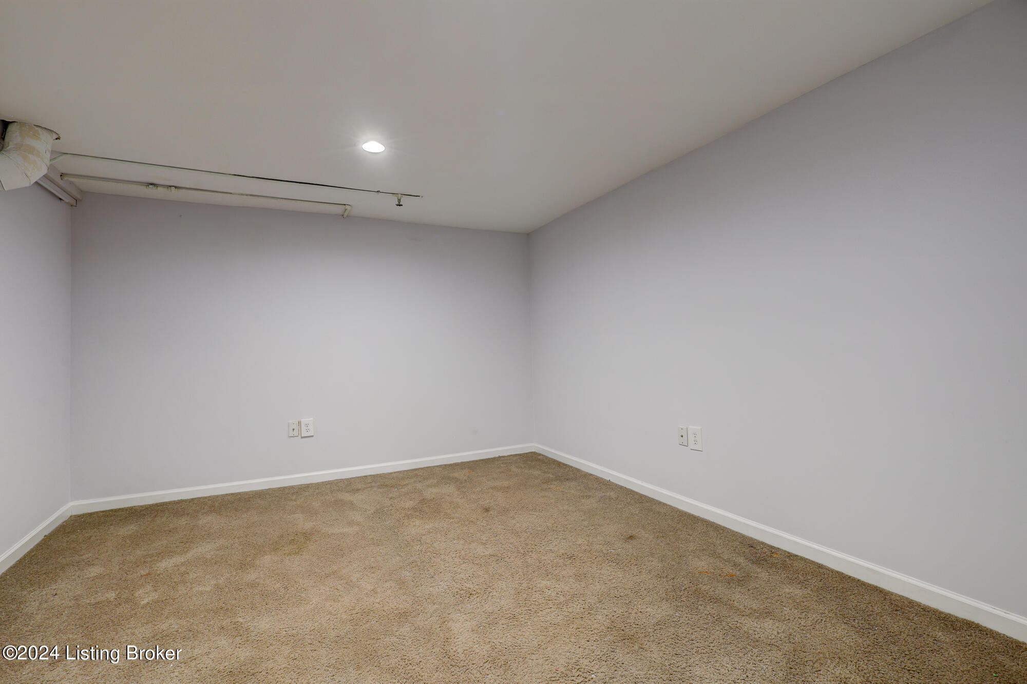 5903 Jessamine Ln
