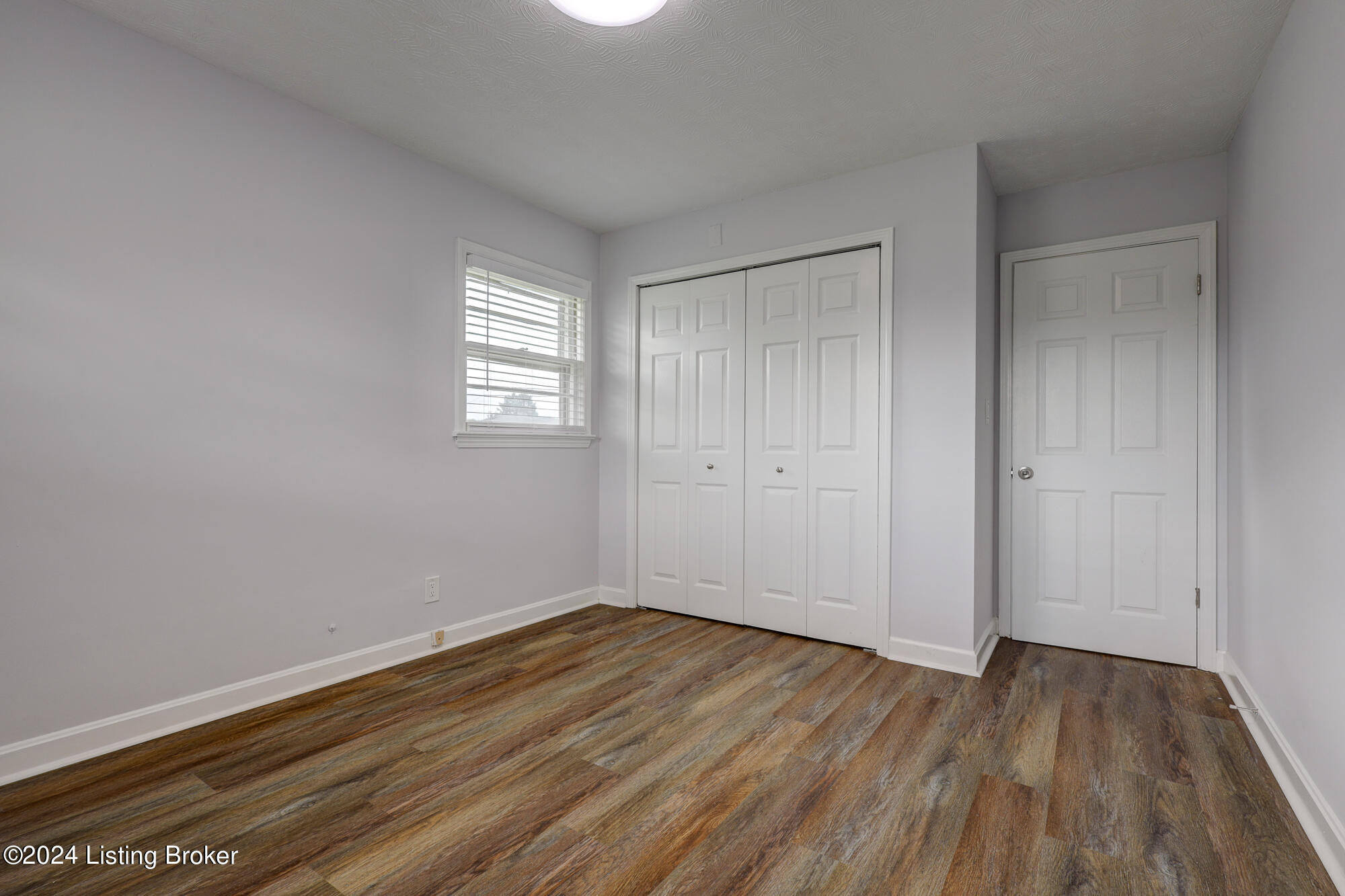 5903 Jessamine Ln