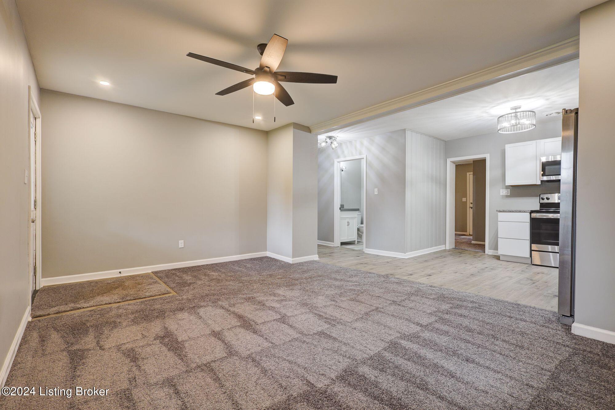 3810 Susan Ln