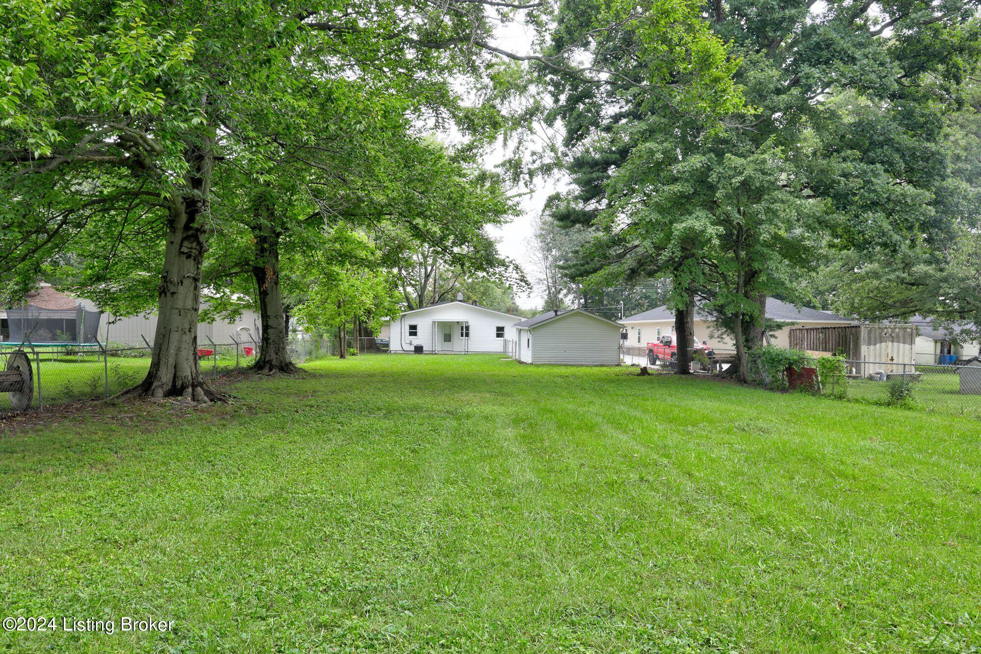 3810 Susan Ln
