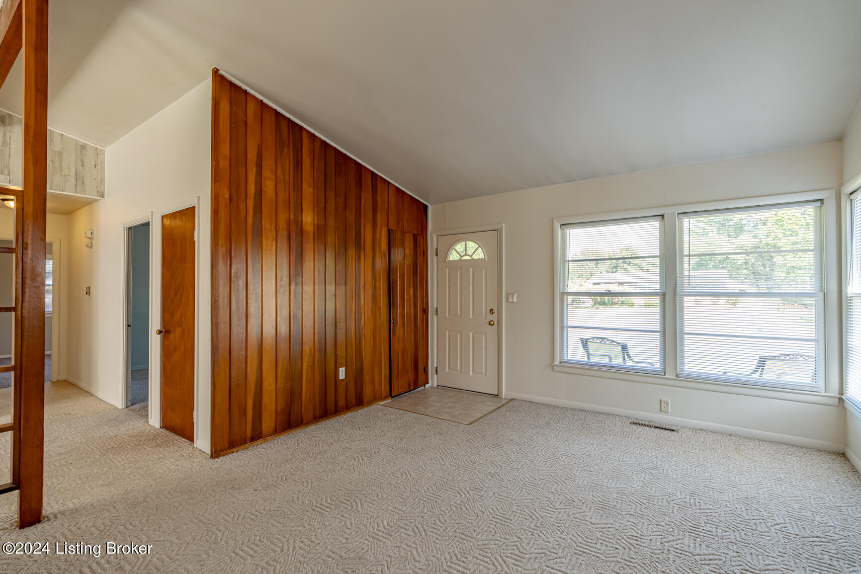 9919 West Ave