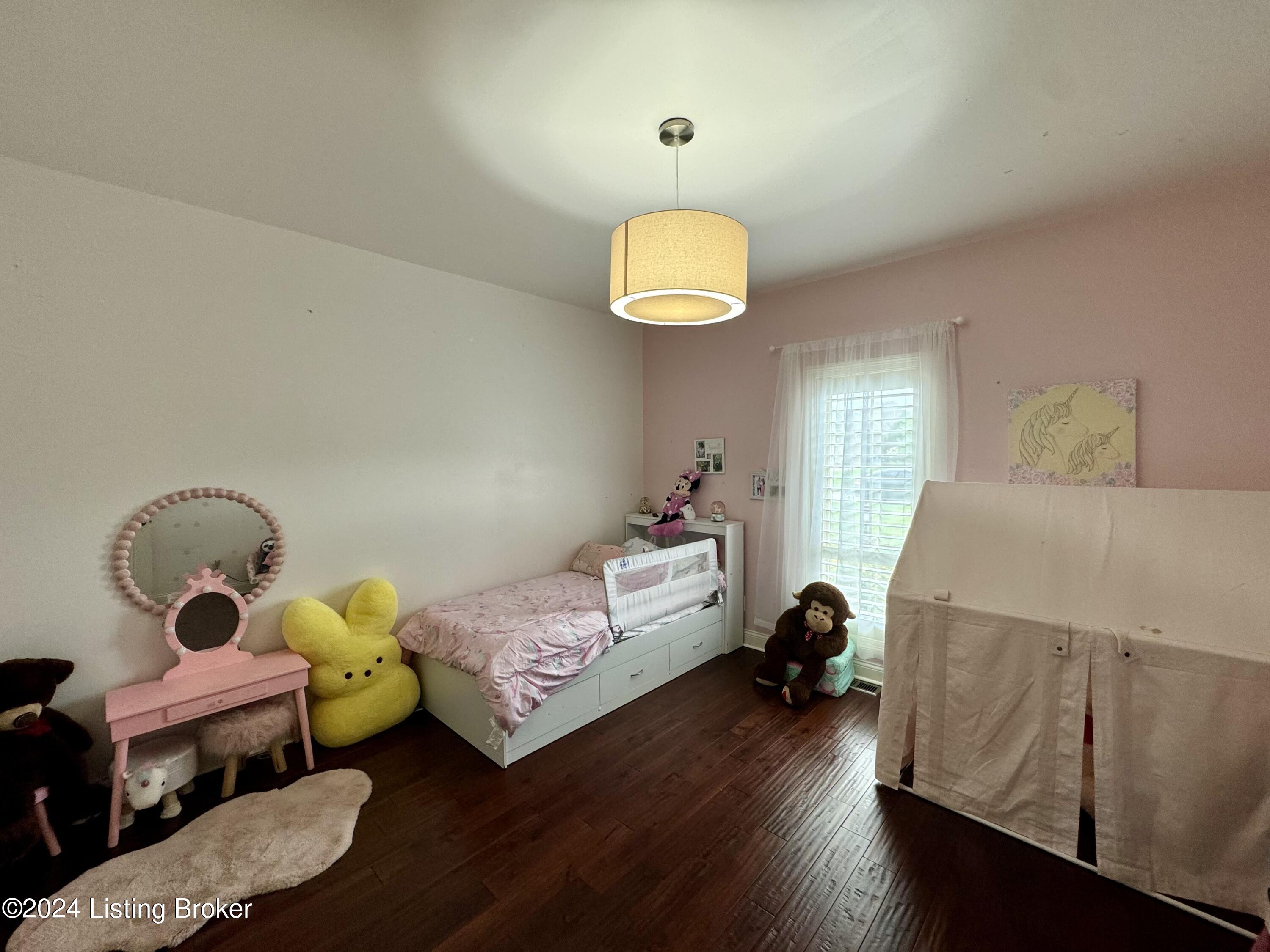 18733 Willington Cir
