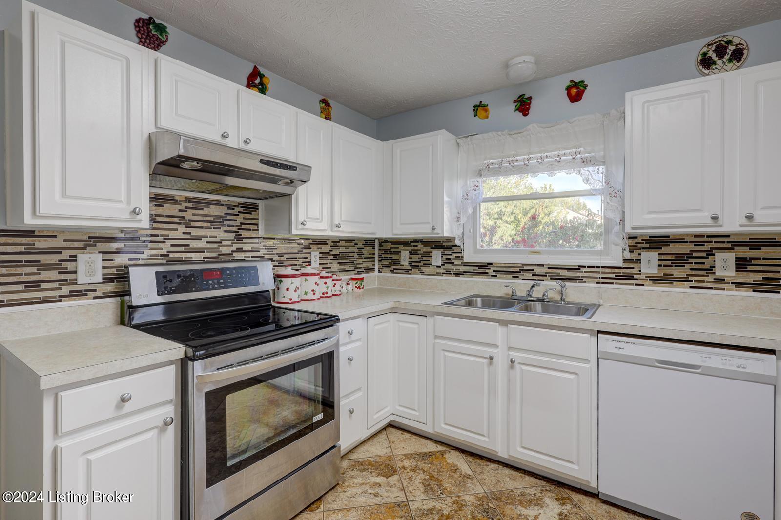 4309 Harvest Moon Dr
