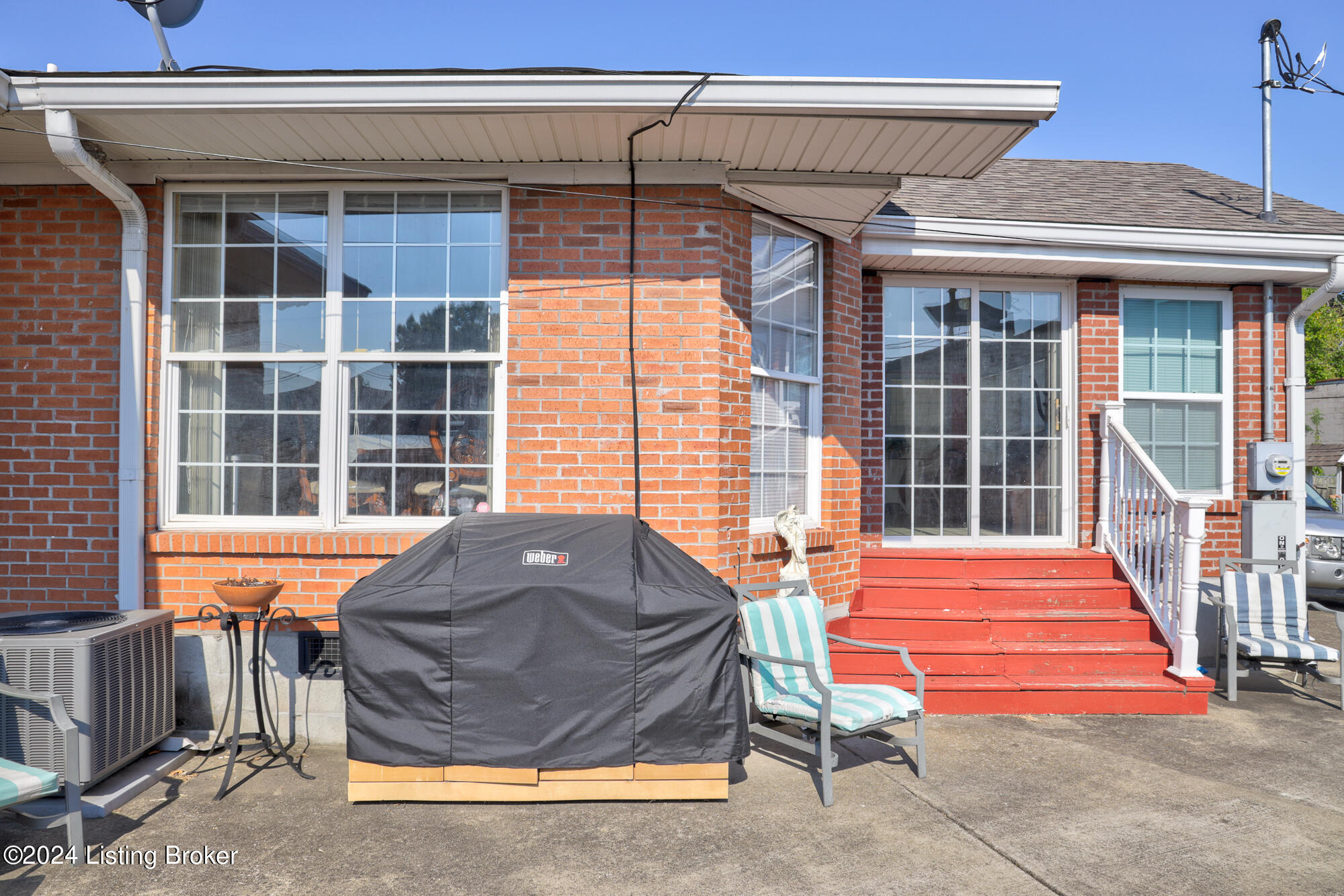 427 E Kenwood Dr