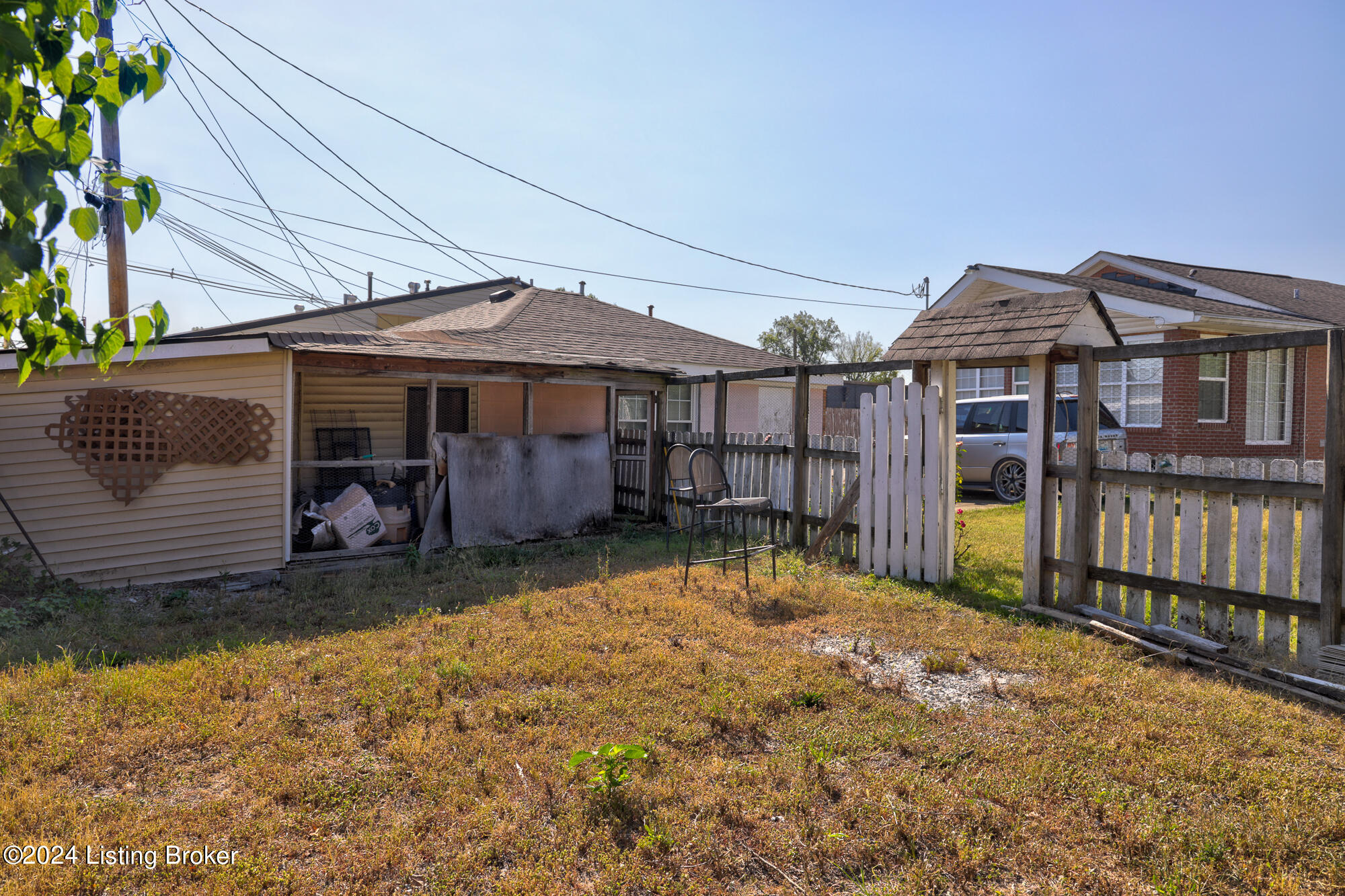 427 E Kenwood Dr