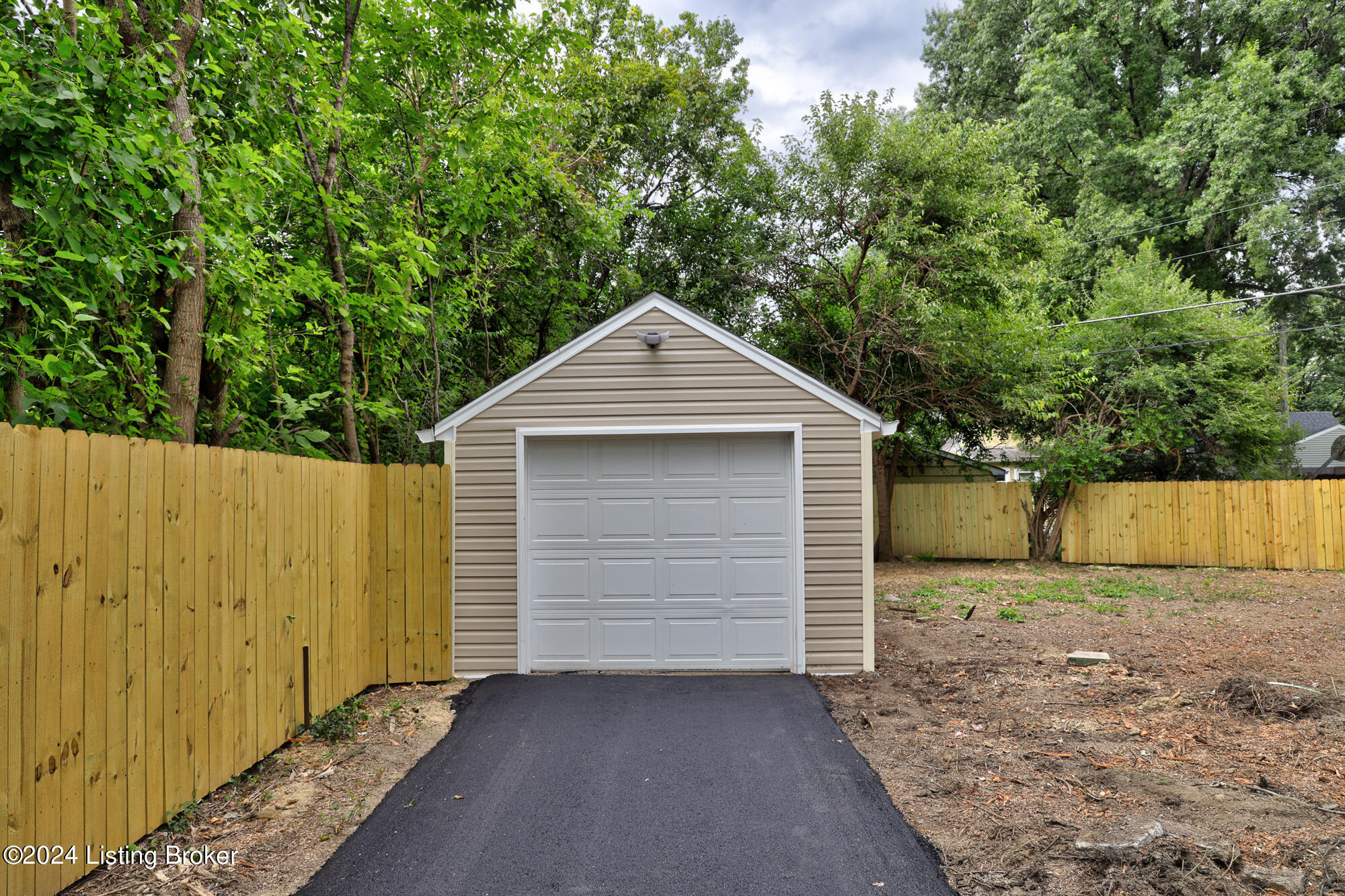 507 Christopher Pl