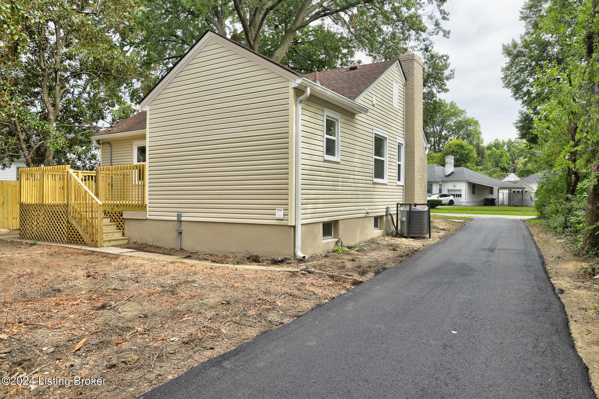 507 Christopher Pl