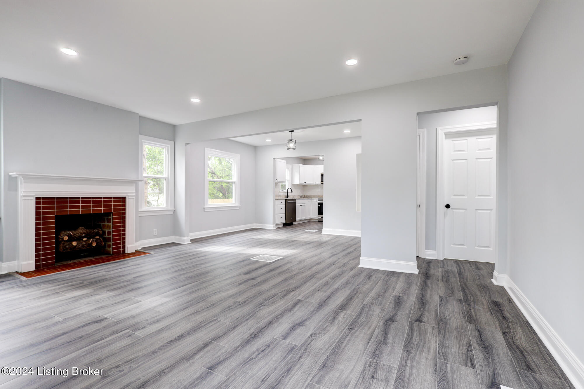507 Christopher Pl