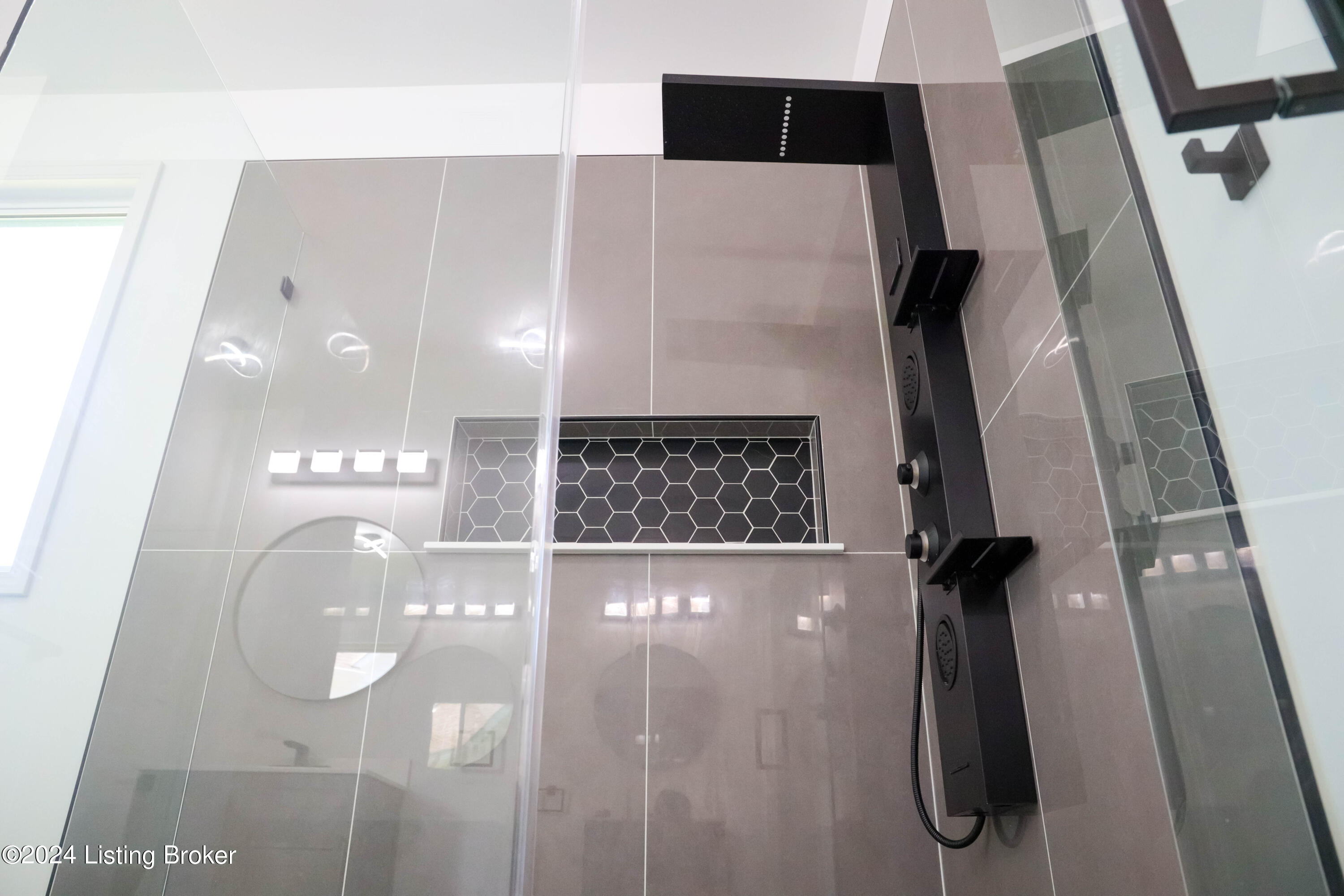 7711 Cottage Cove Way