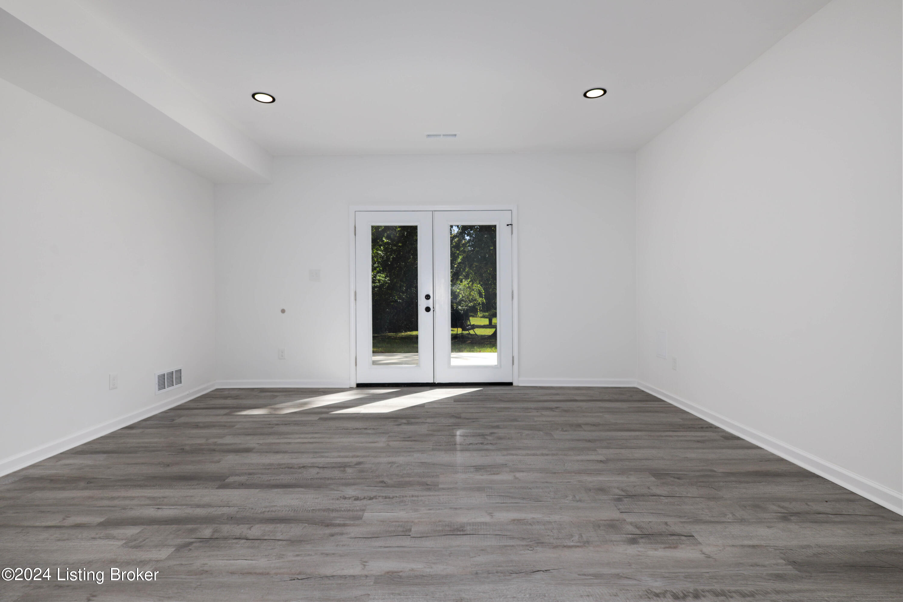 7711 Cottage Cove Way