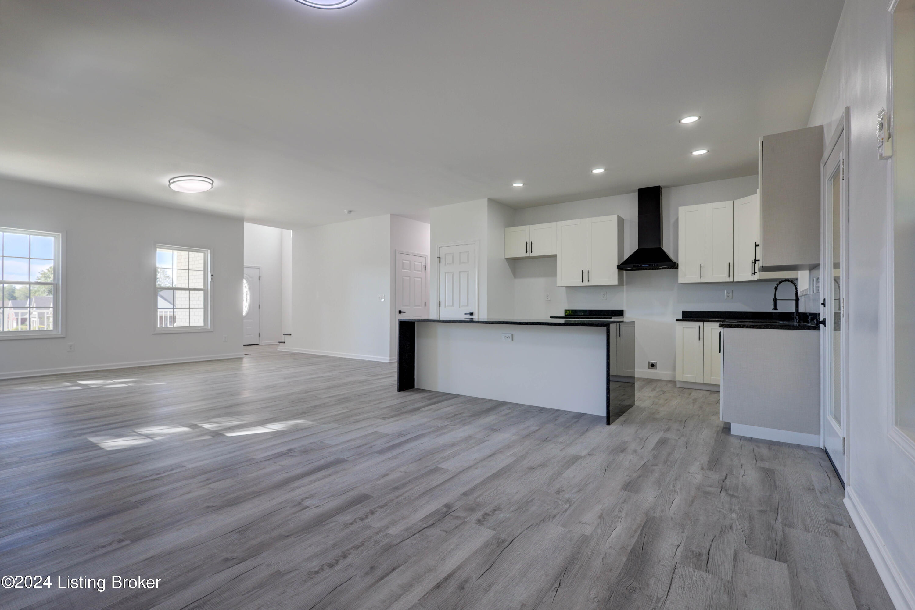 7711 Cottage Cove Way