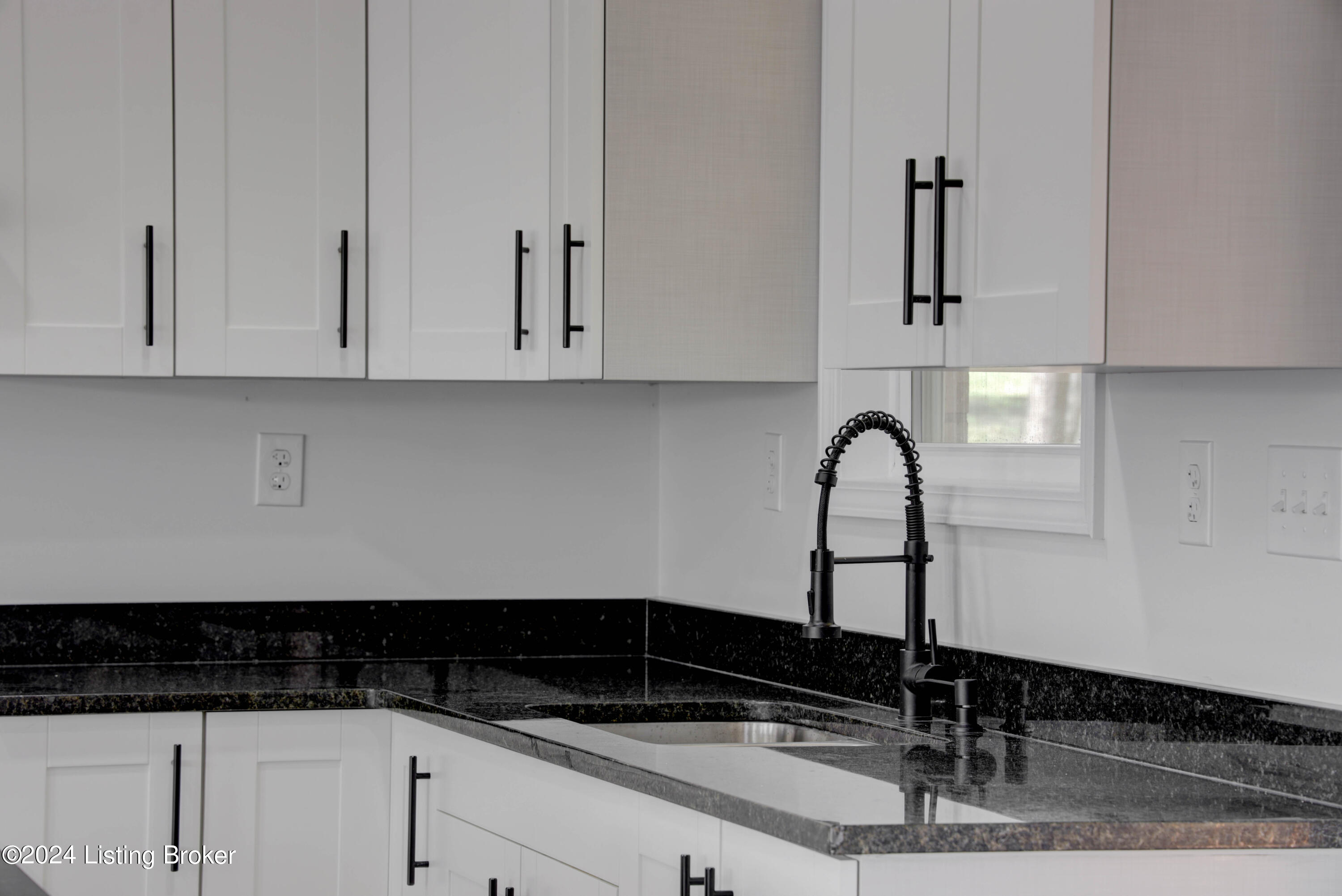 7711 Cottage Cove Way