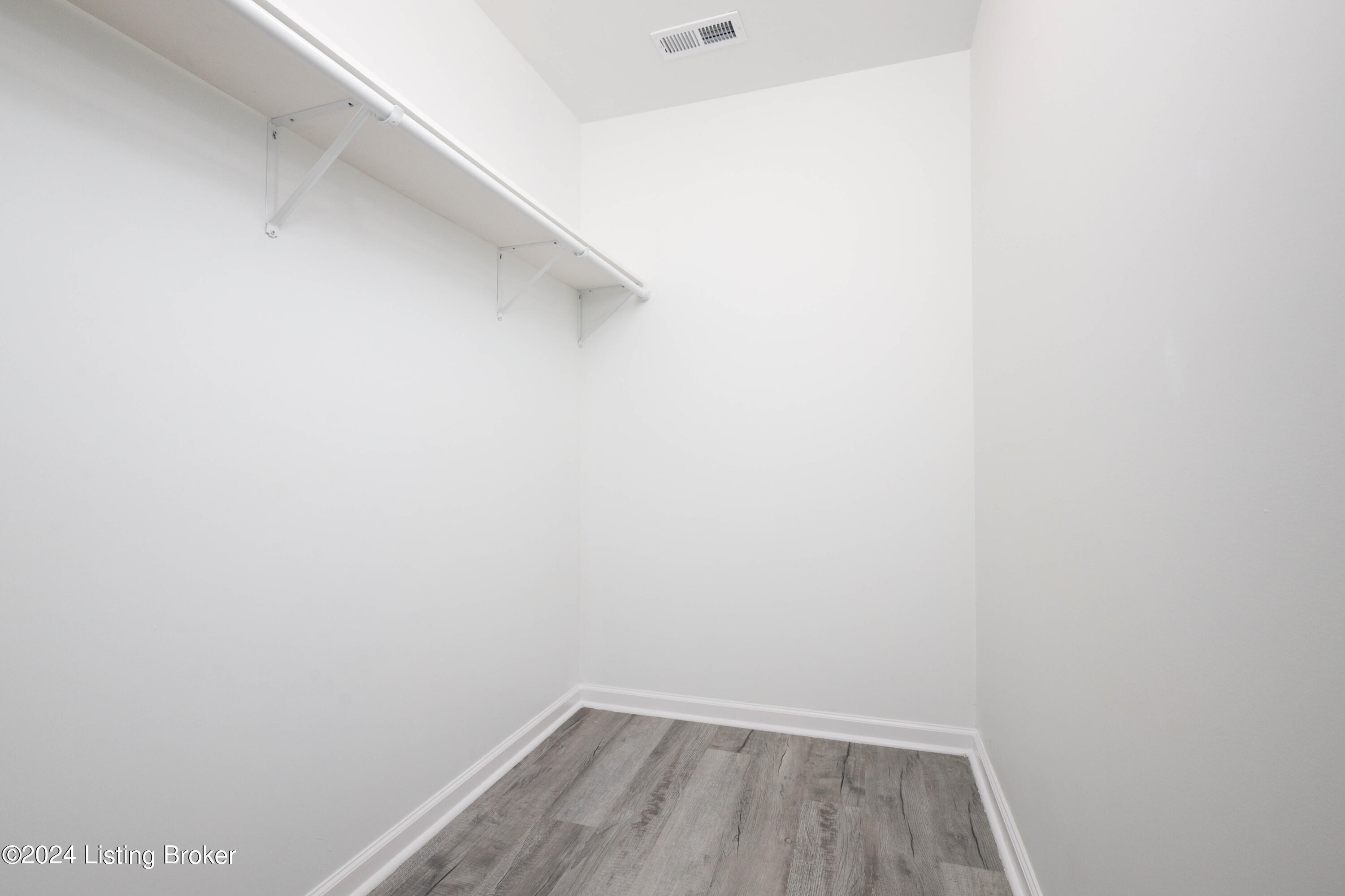 7711 Cottage Cove Way