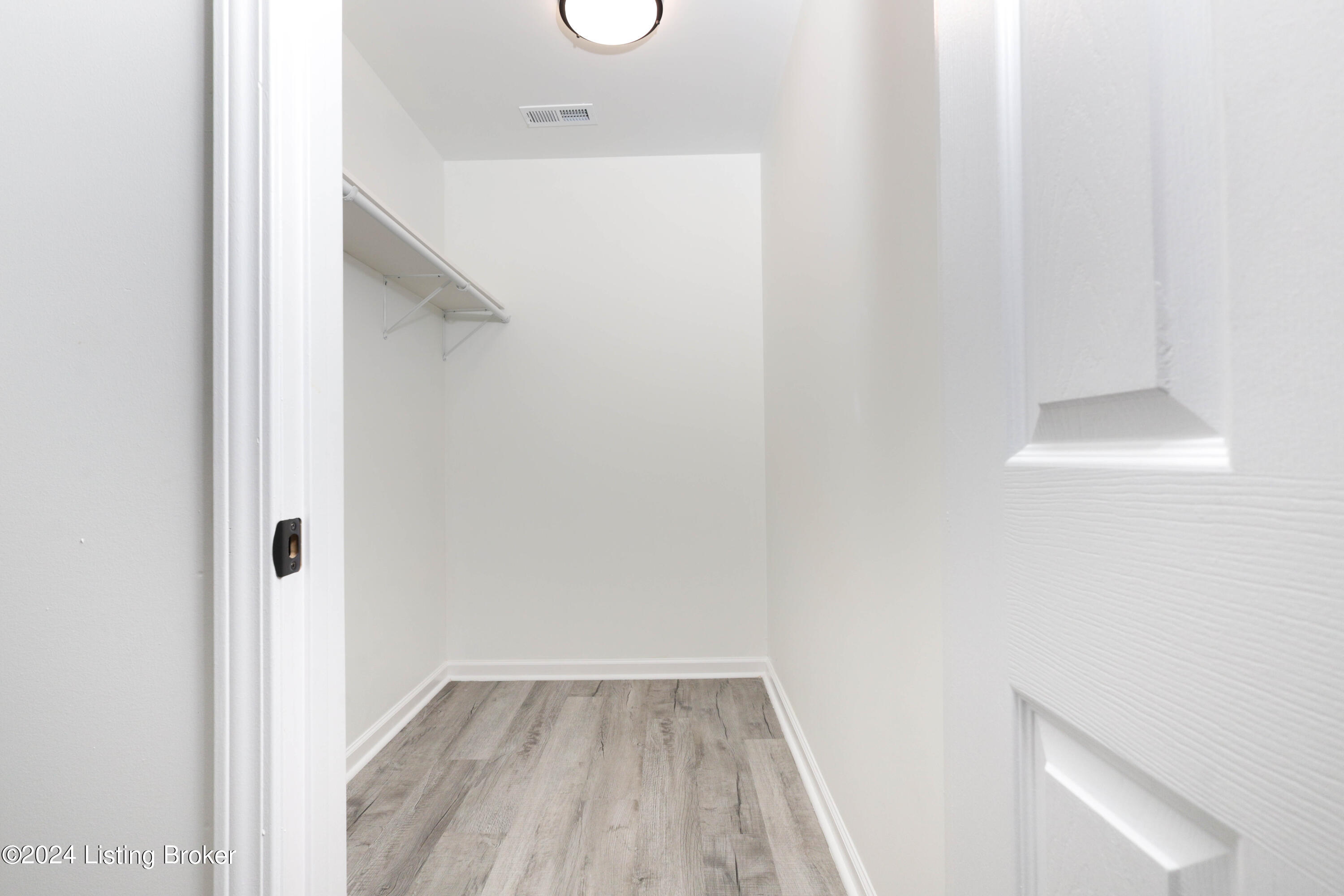 7711 Cottage Cove Way