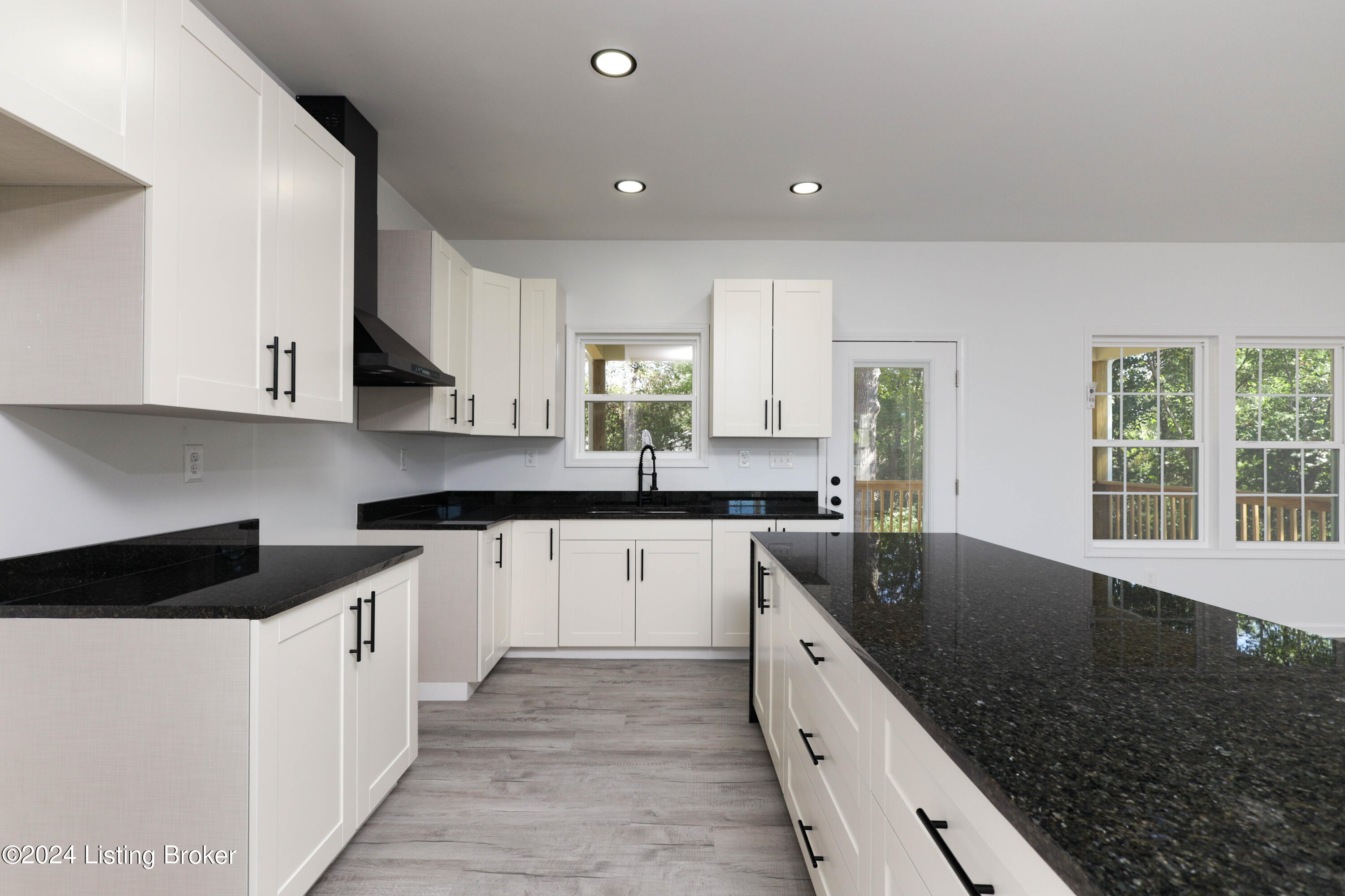 7711 Cottage Cove Way