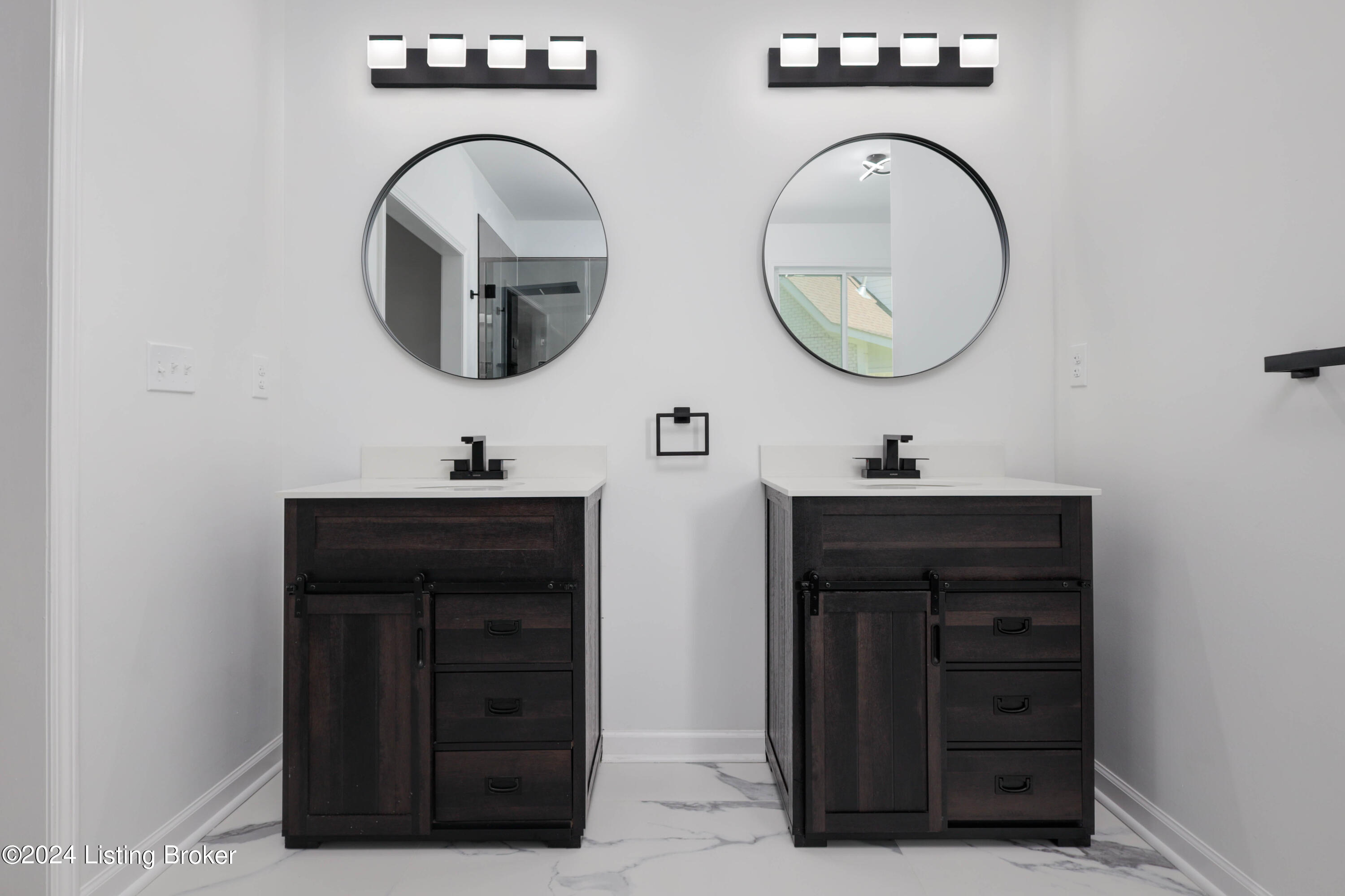 7711 Cottage Cove Way