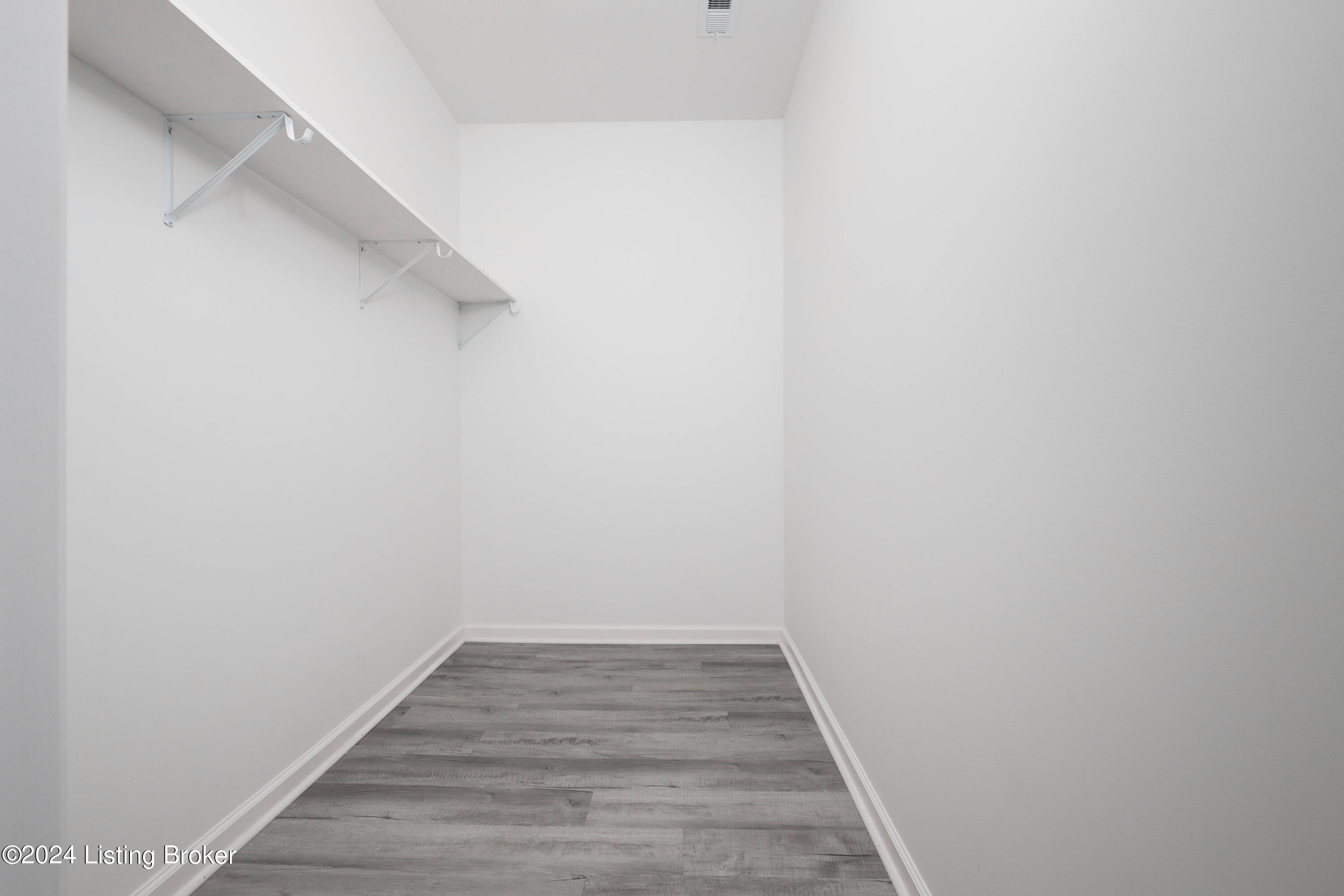 7711 Cottage Cove Way