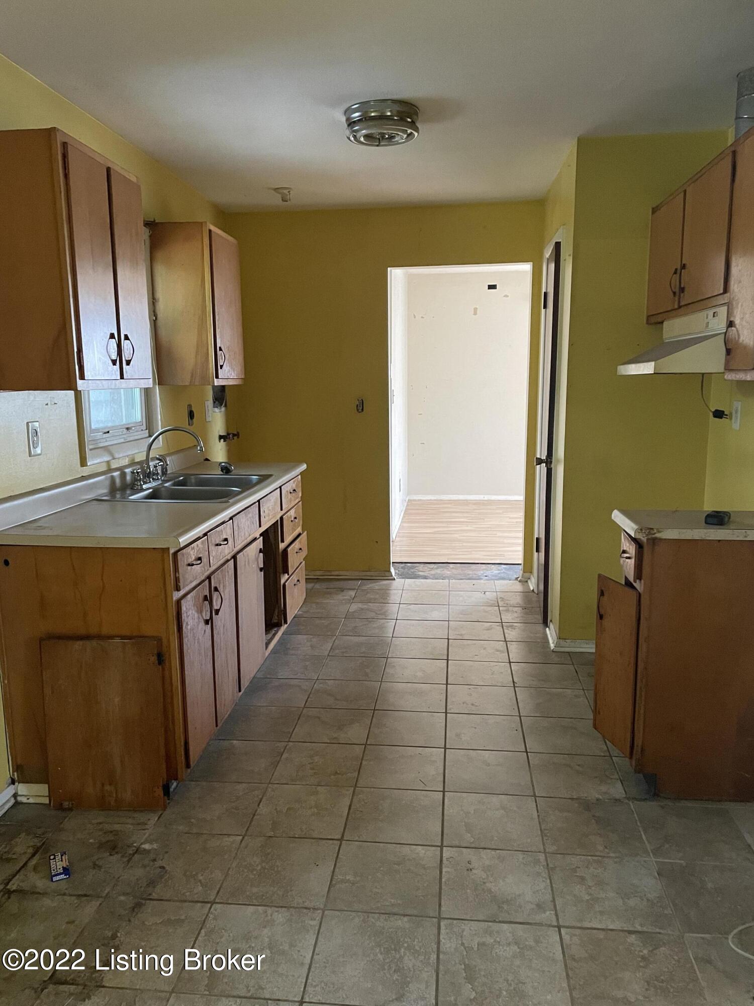 5216 Terrace Green Cir