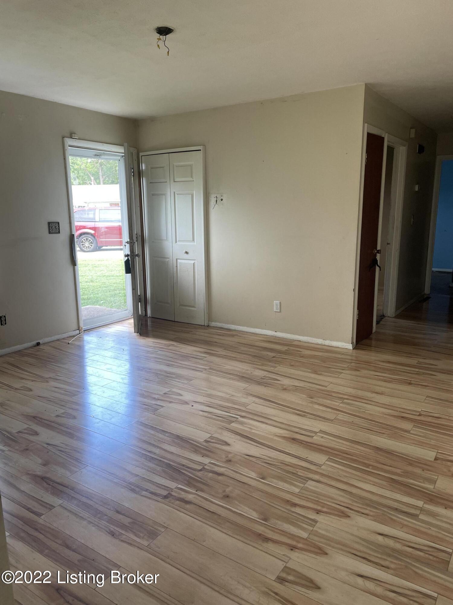 5216 Terrace Green Cir