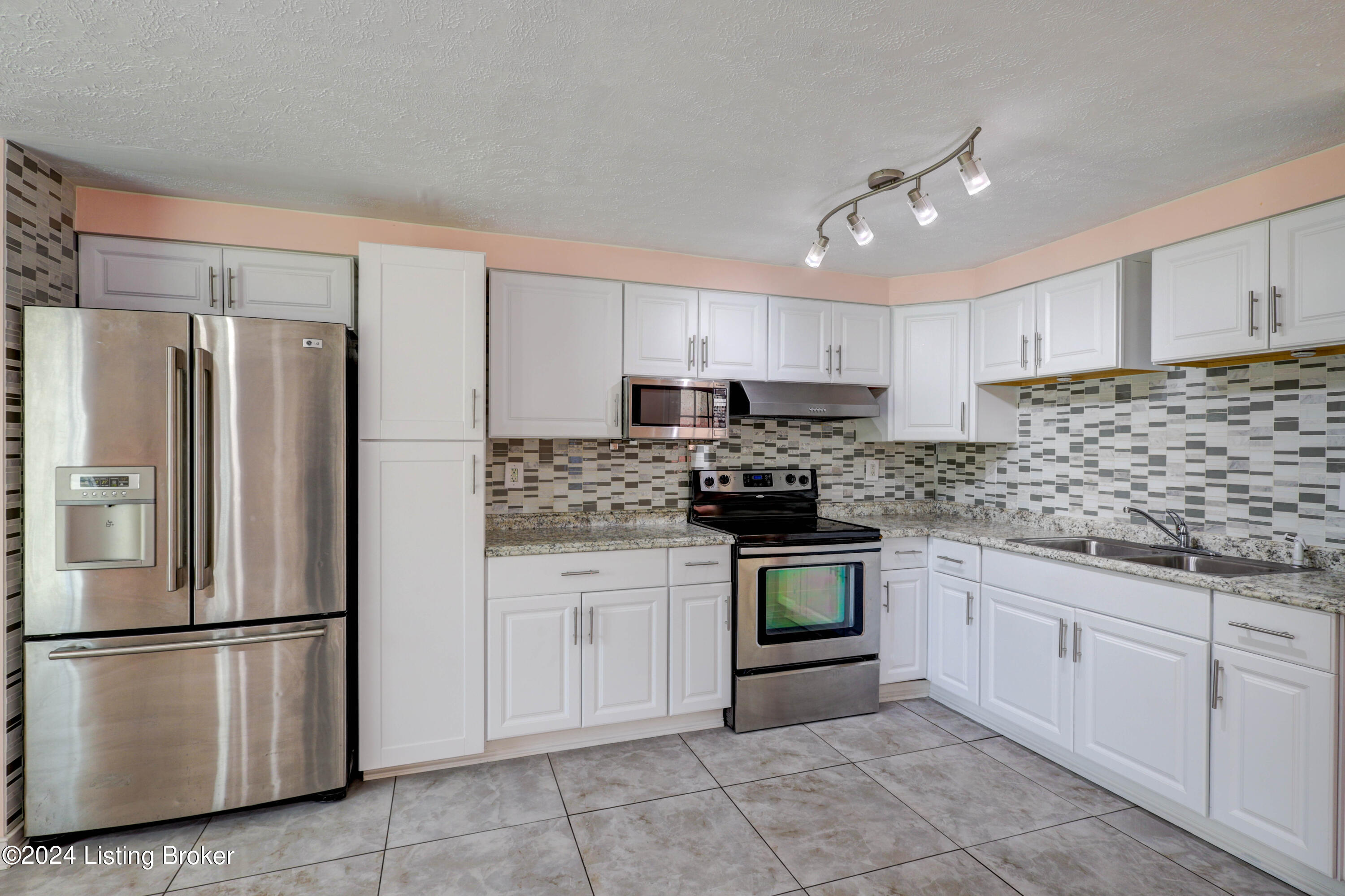 5005 Runic Way