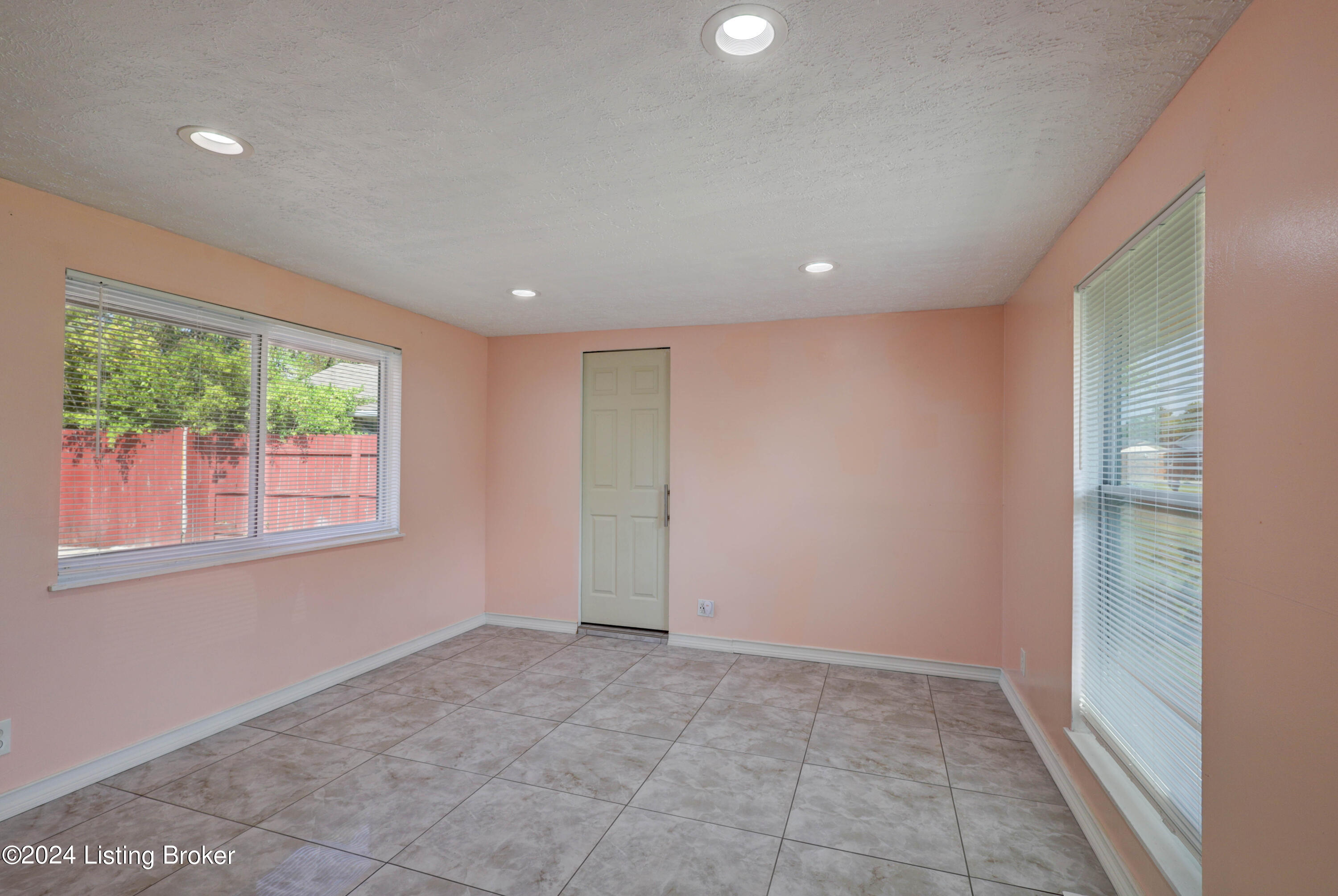 5005 Runic Way