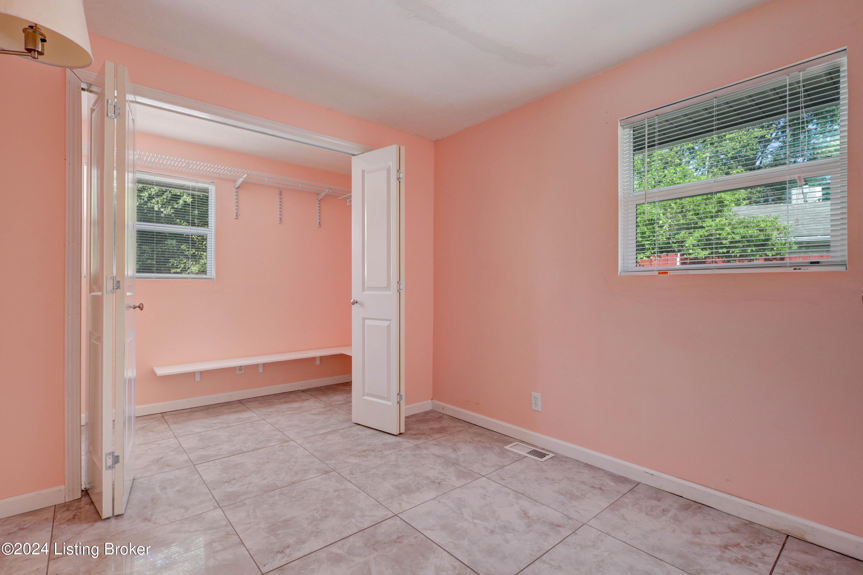 5005 Runic Way
