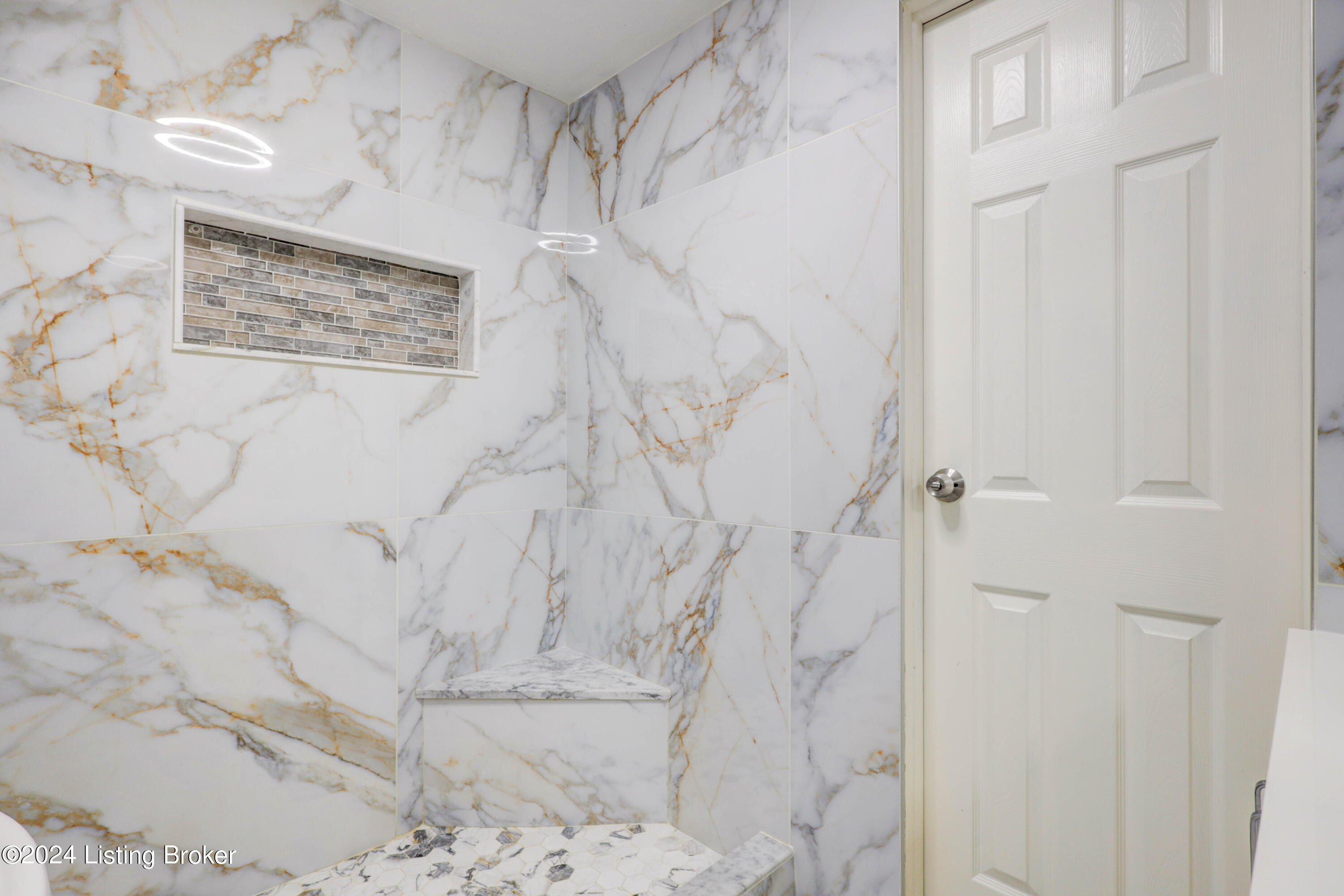 5005 Runic Way