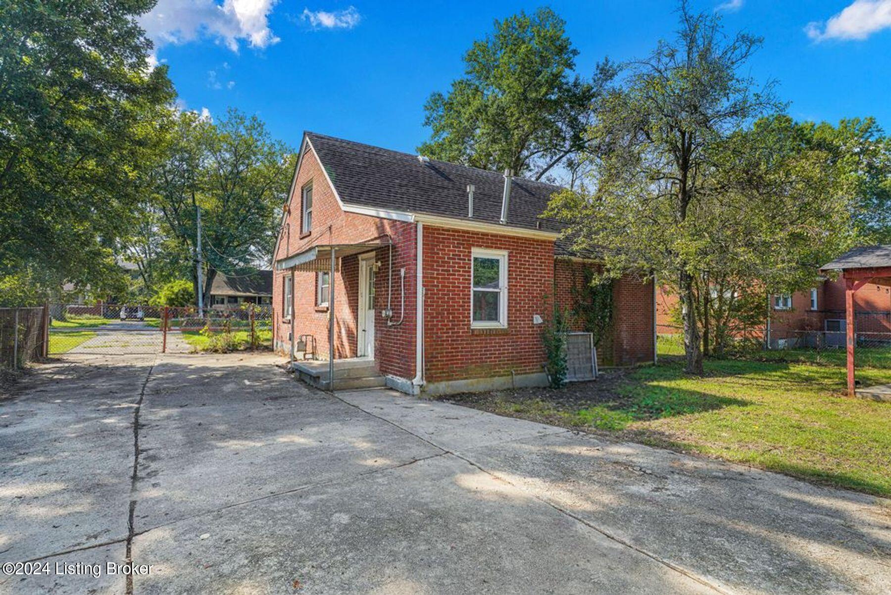 5335 Stephan Dr
