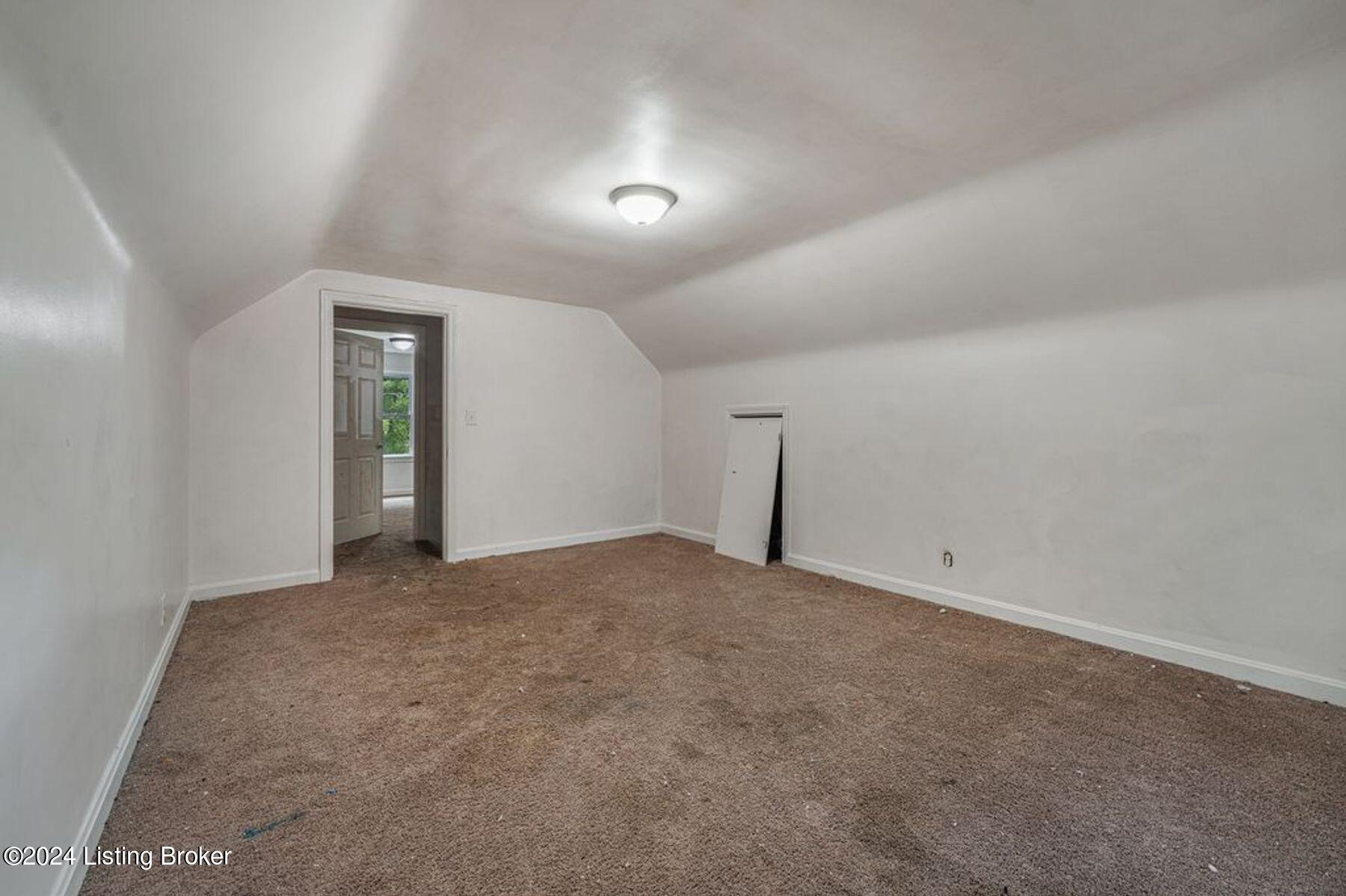 5335 Stephan Dr