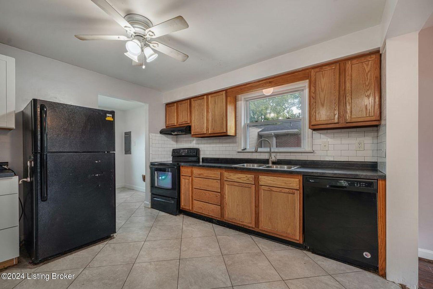 5335 Stephan Dr