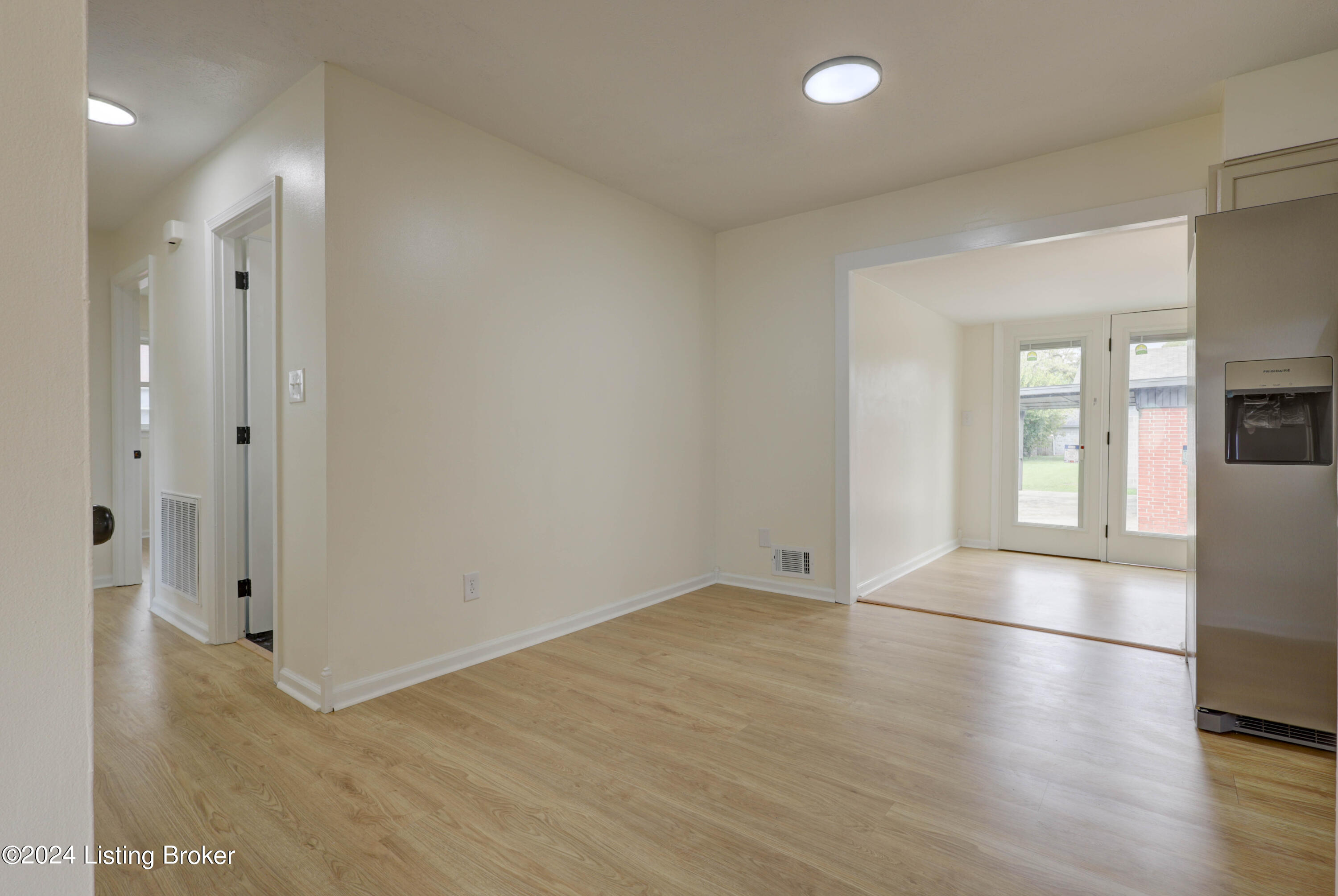 4711 Greenwood Rd