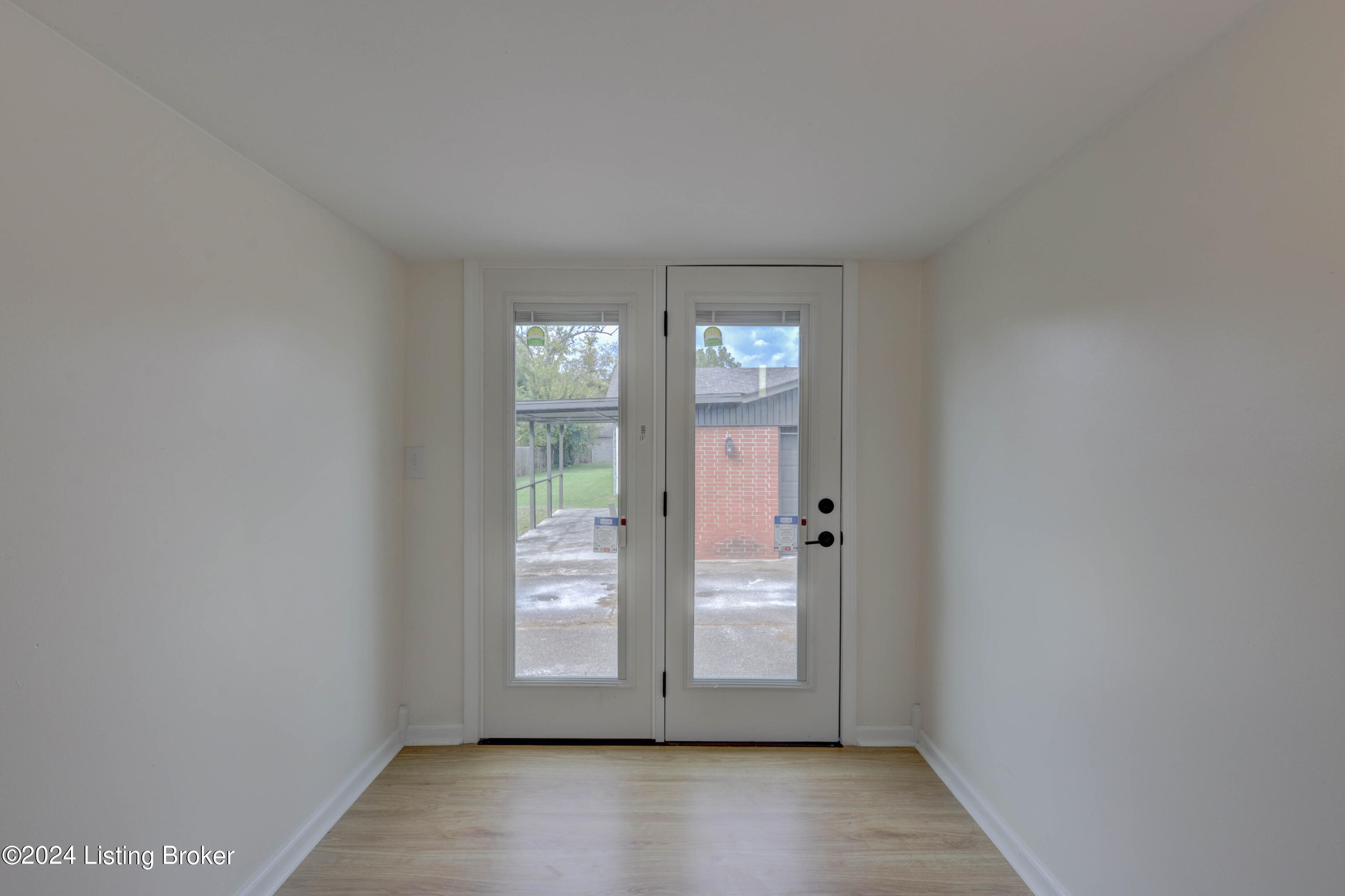 4711 Greenwood Rd