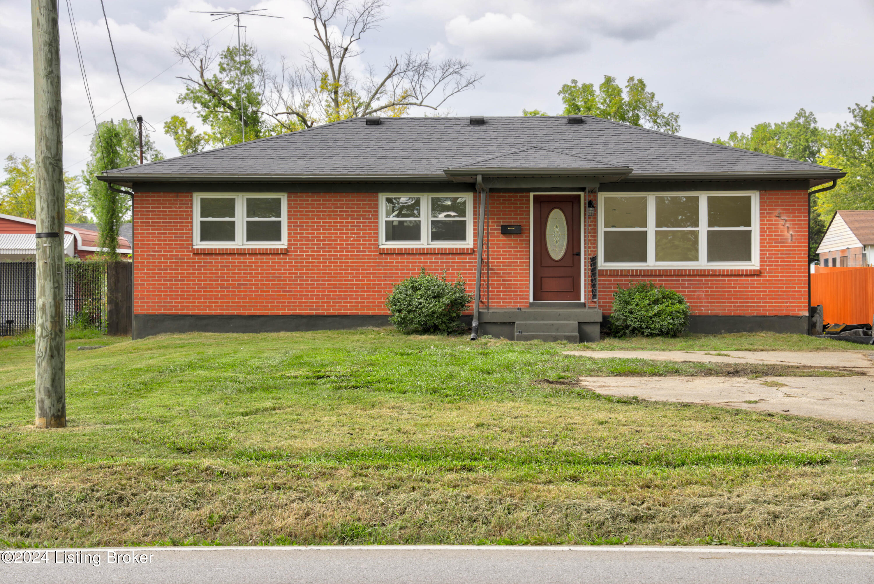 4711 Greenwood Rd