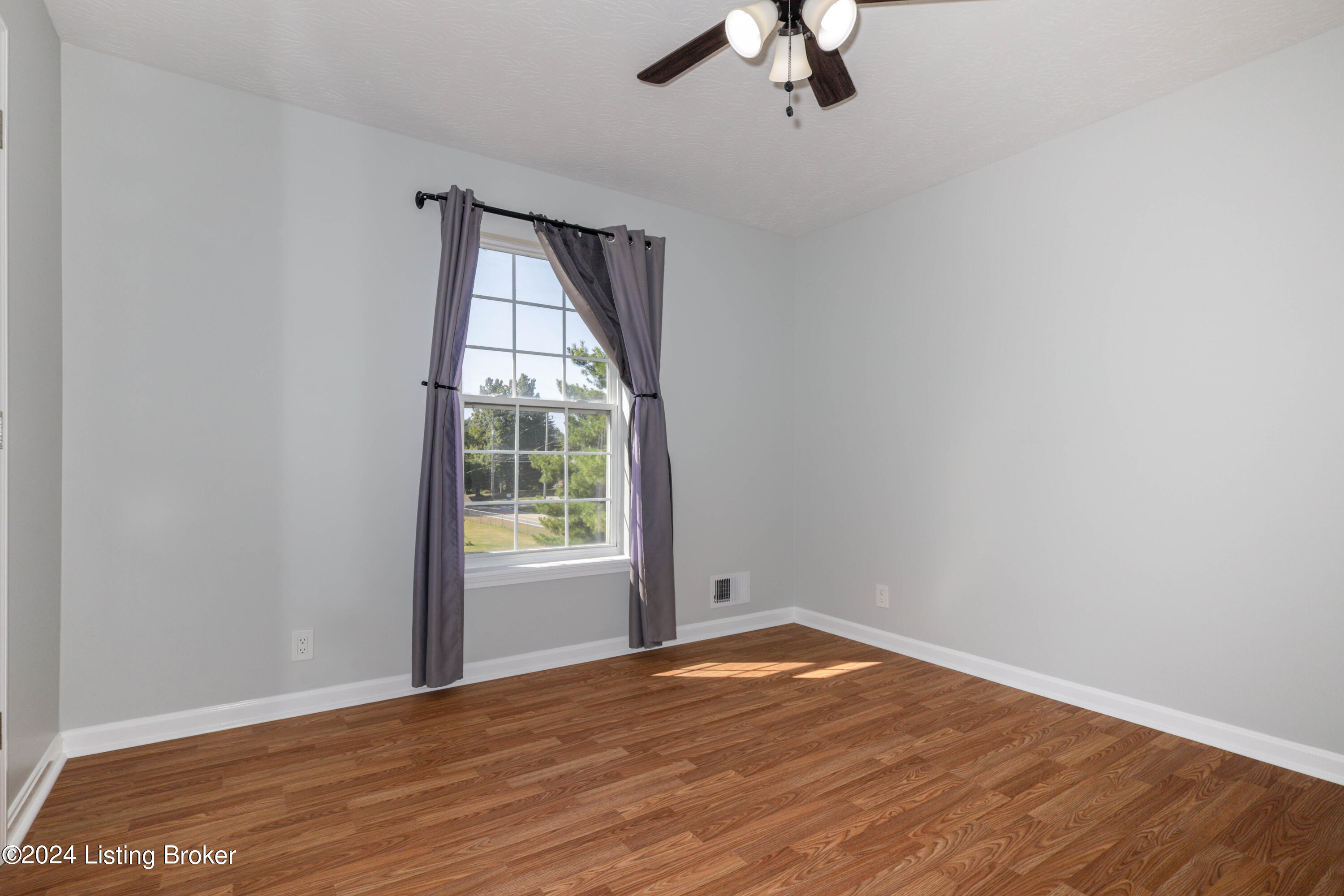 8000 Adams Run Rd