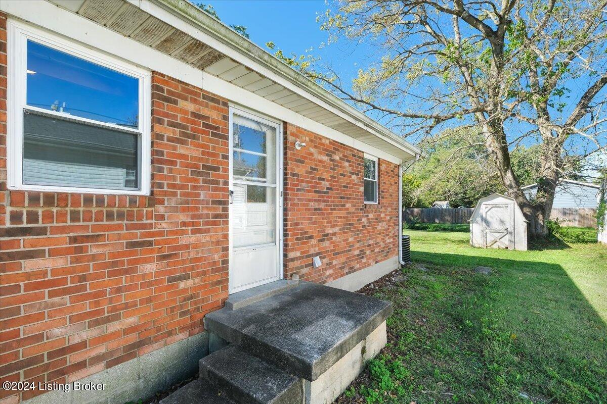 5016 Wellsworth Ave