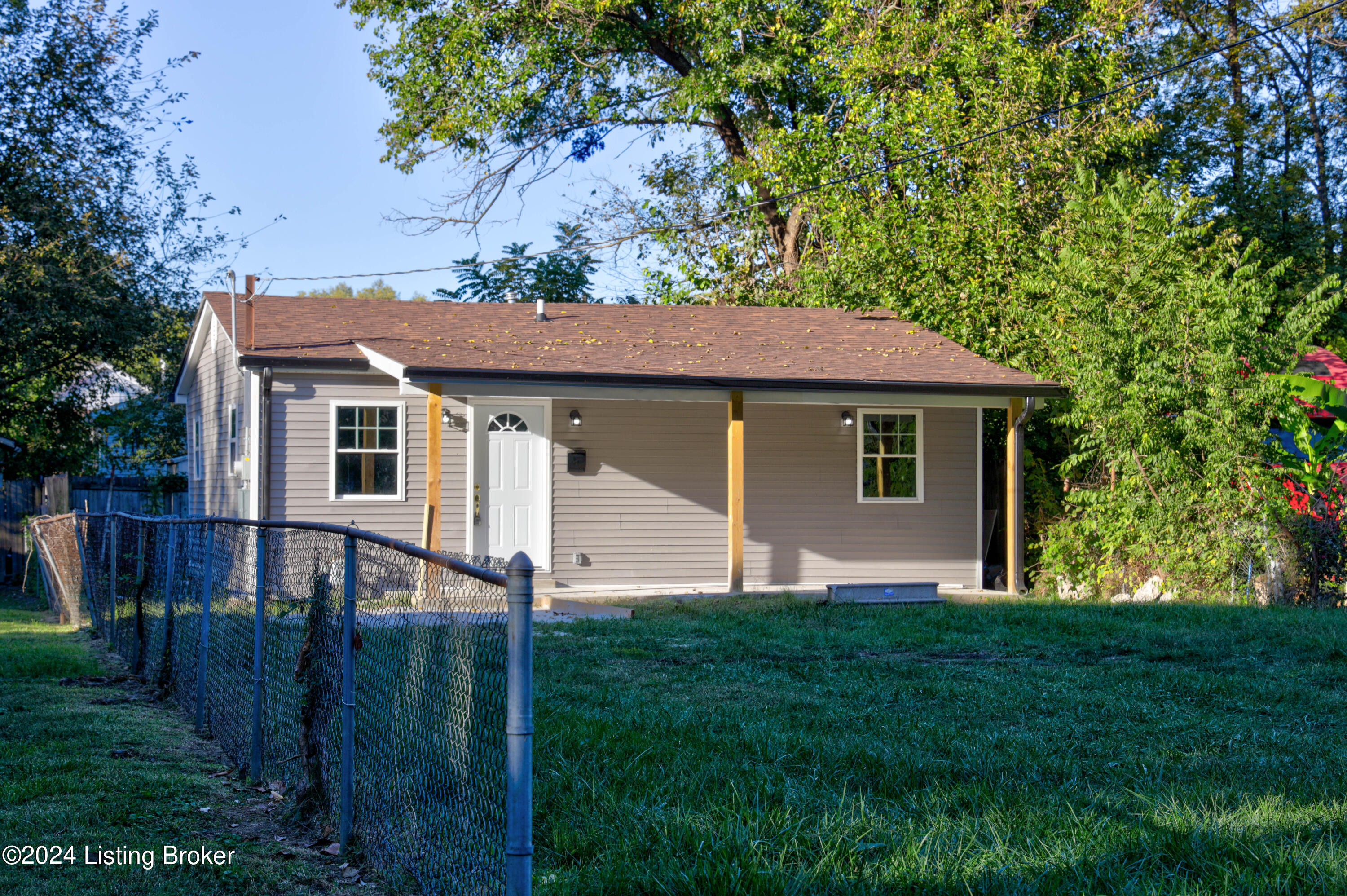 157 E Wampum Ave