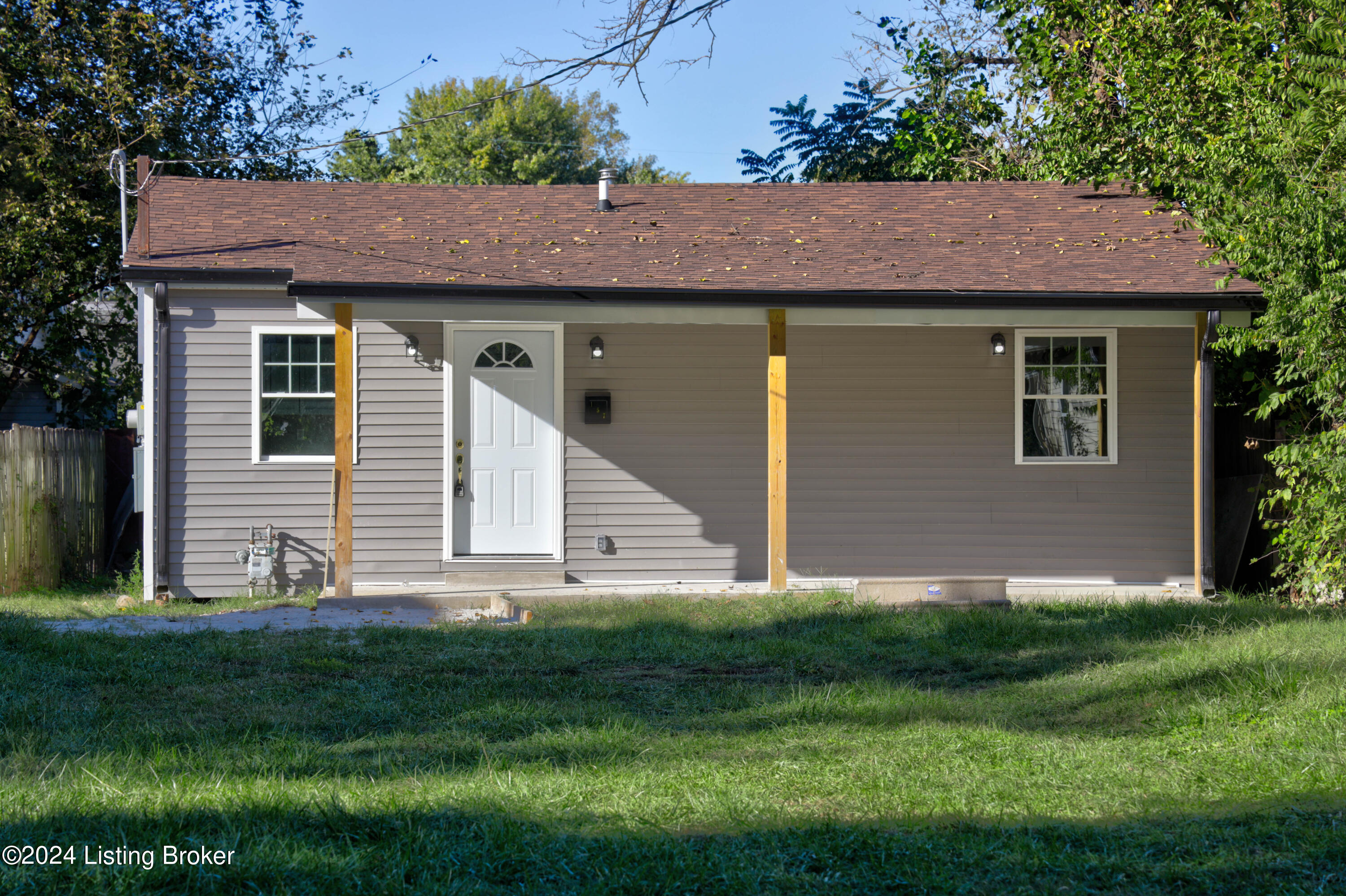 157 E Wampum Ave