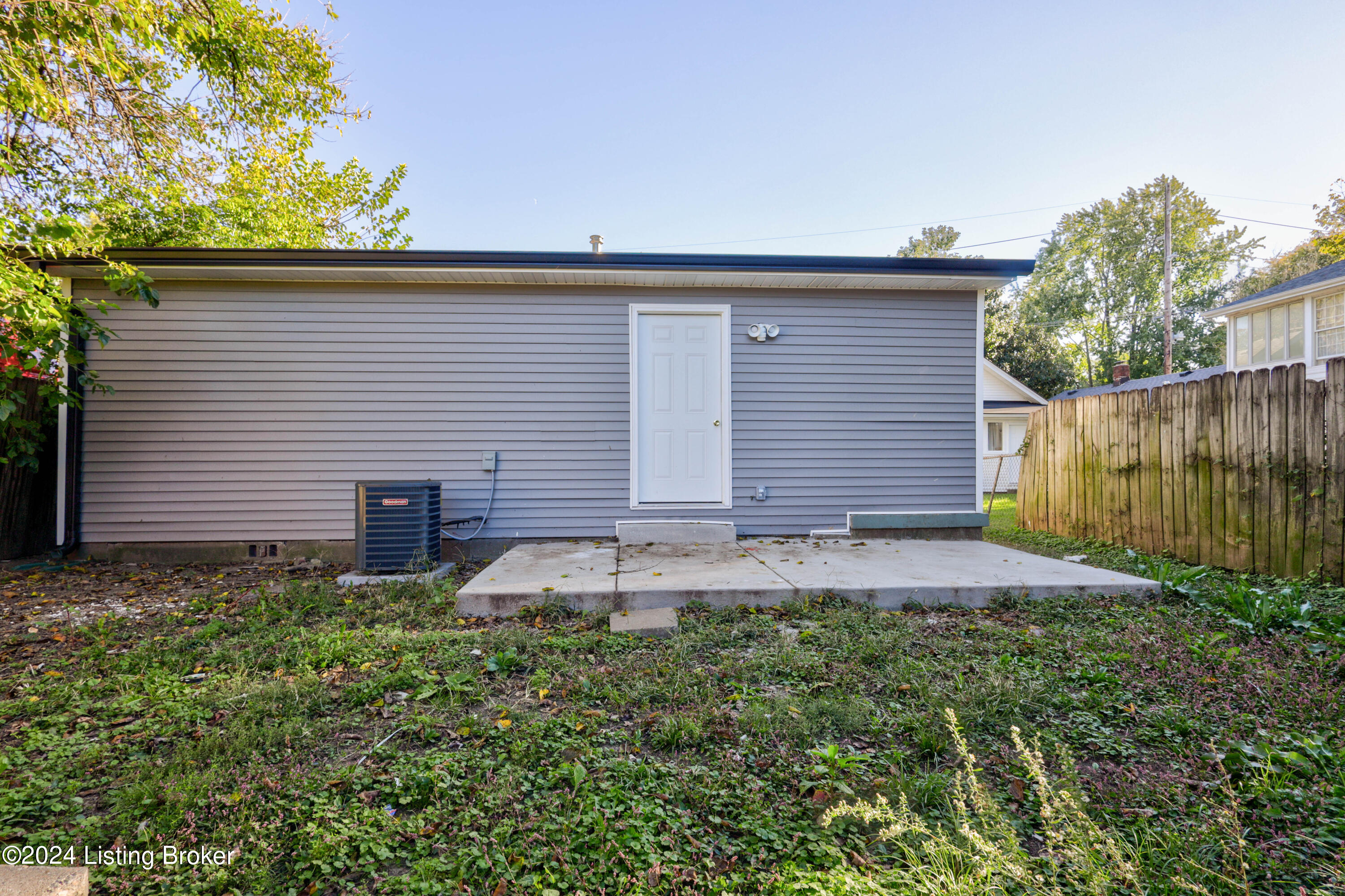 157 E Wampum Ave