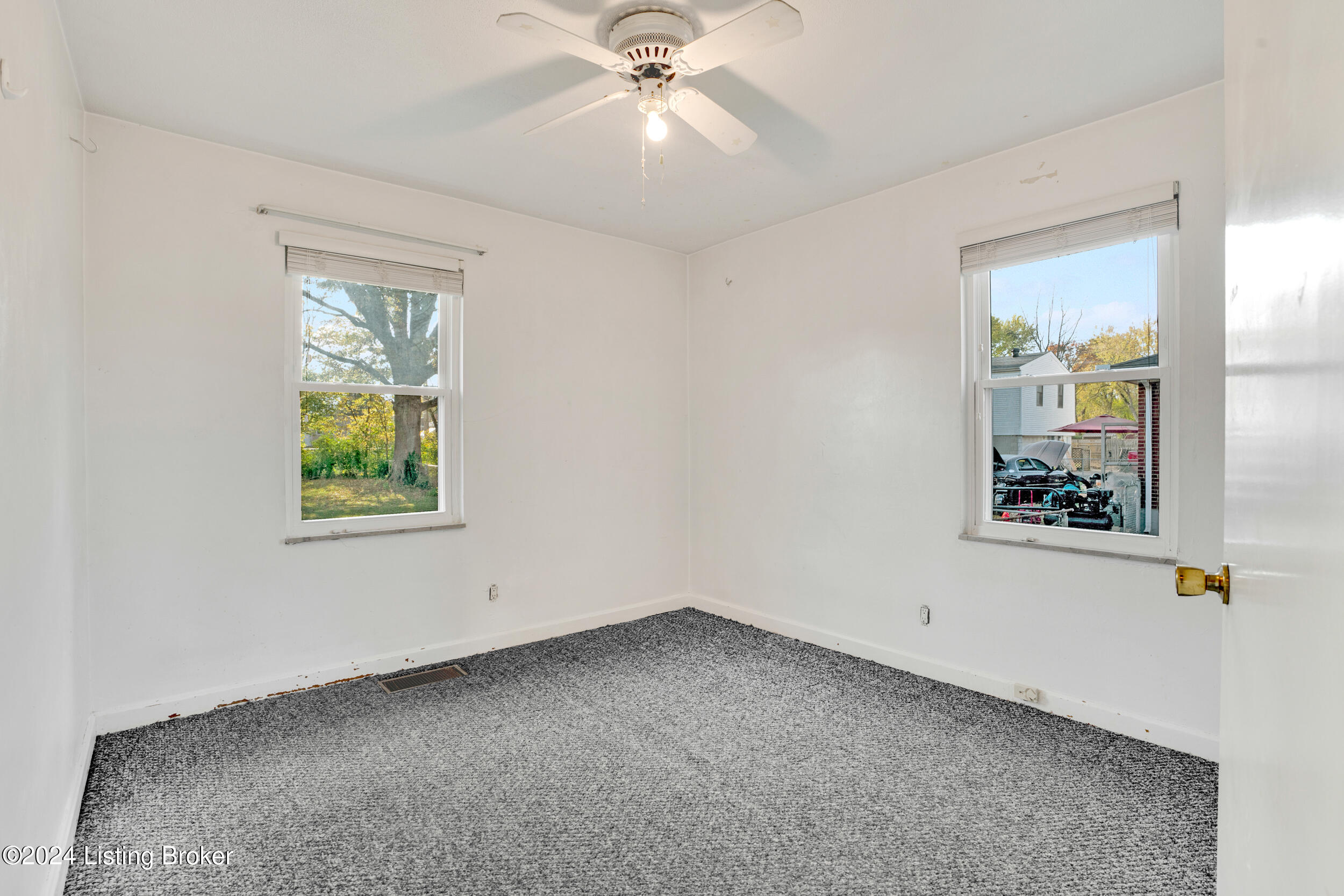 11407 Flowervale Ln