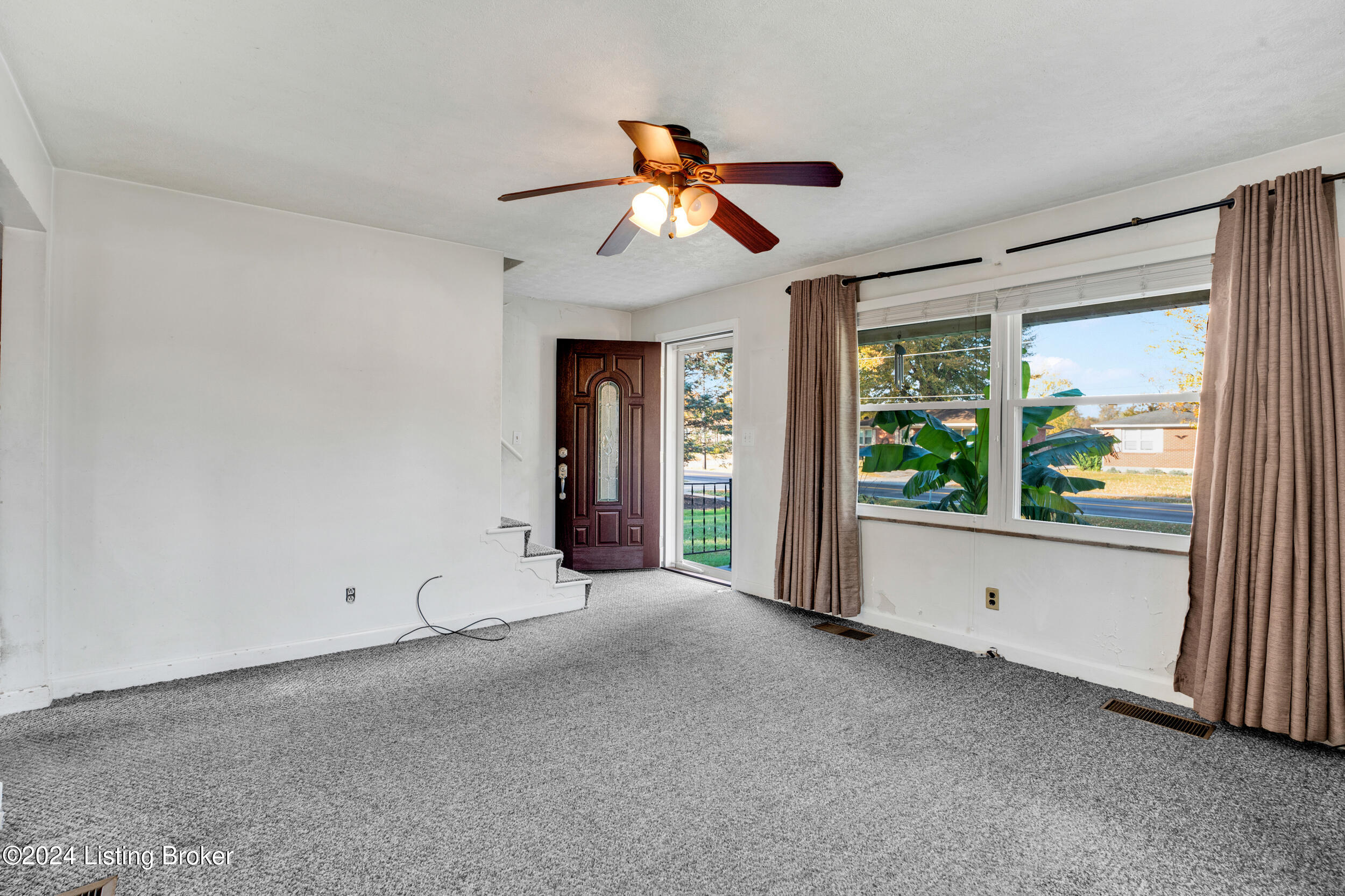 11407 Flowervale Ln