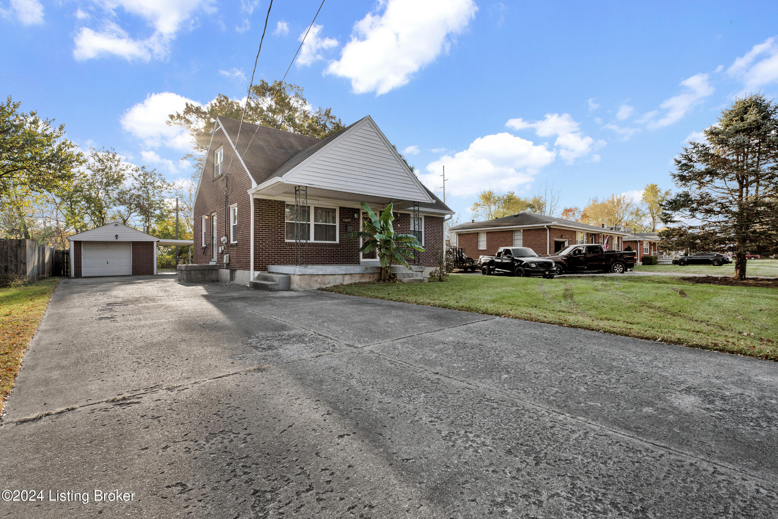 11407 Flowervale Ln