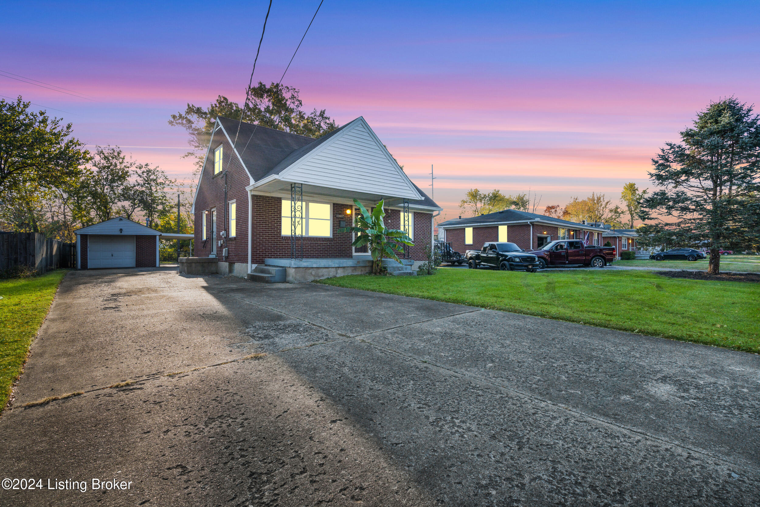 11407 Flowervale Ln