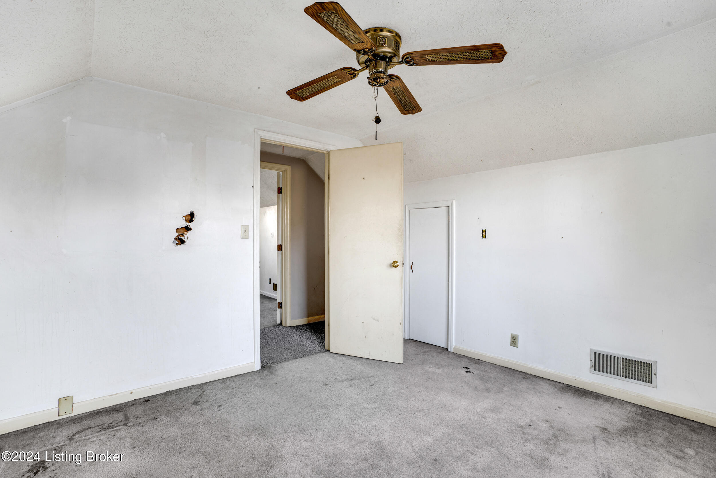 11407 Flowervale Ln