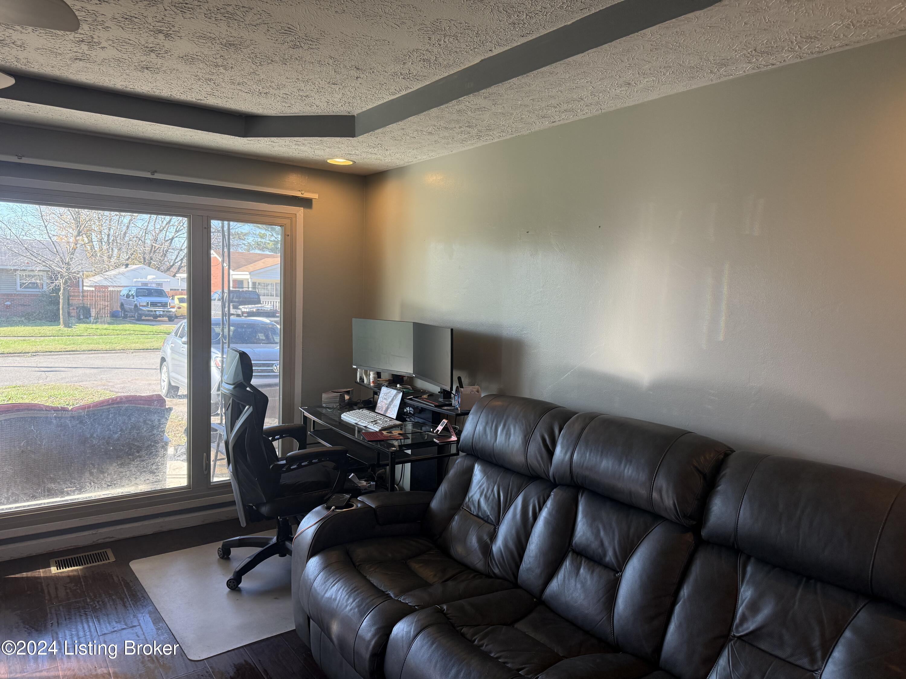 9805 West Ave
