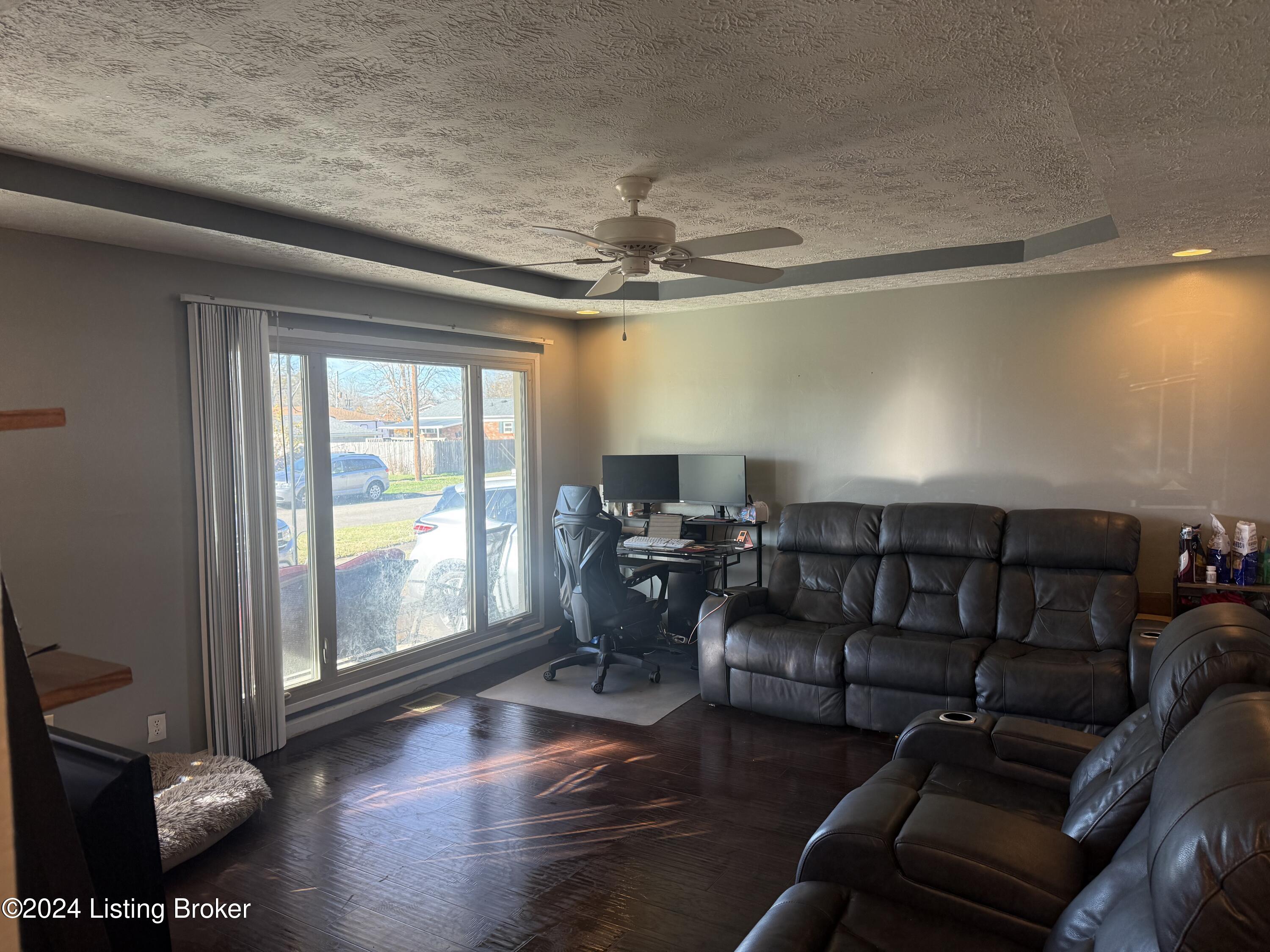 9805 West Ave