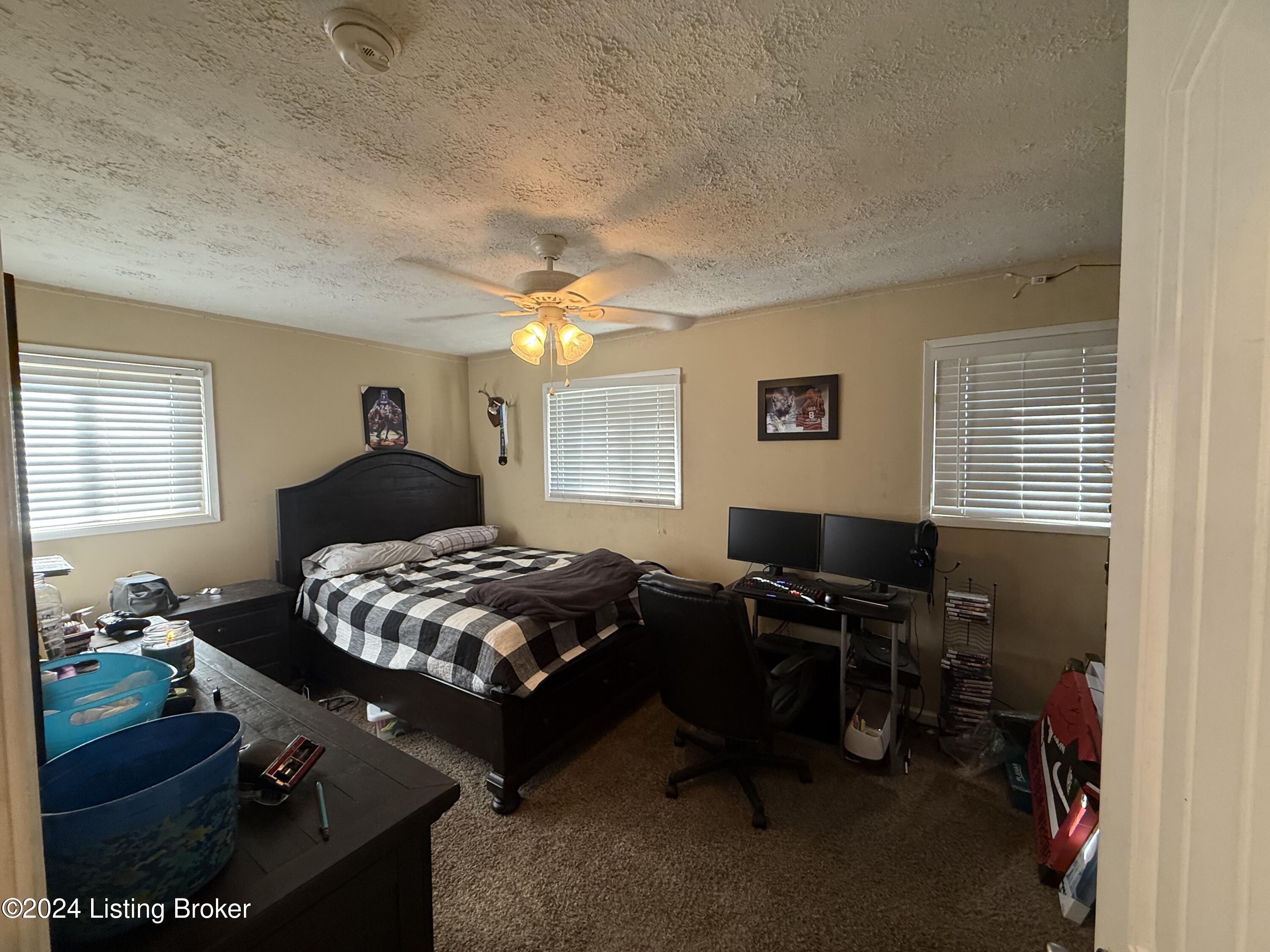 9805 West Ave