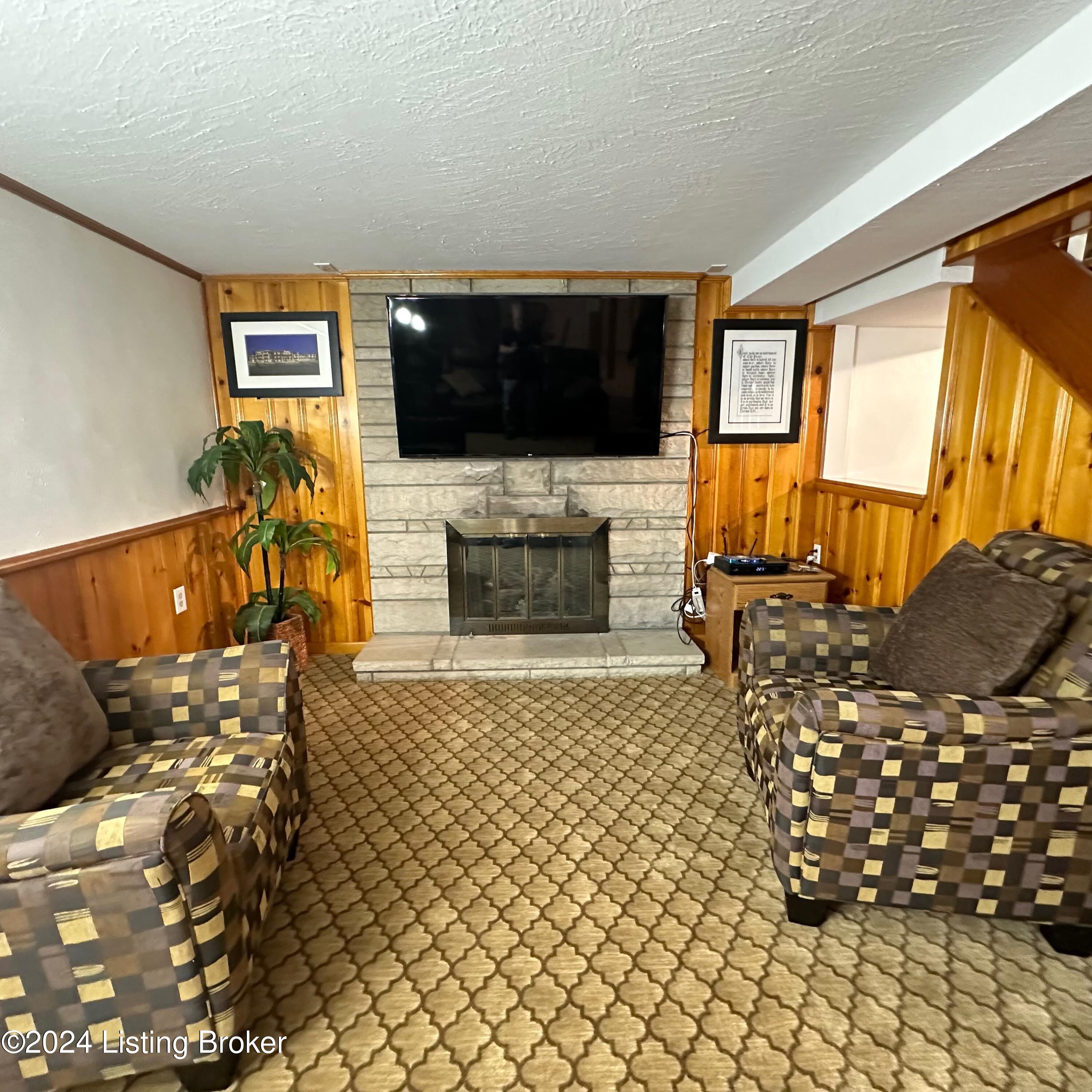 5218 Twinkle Dr