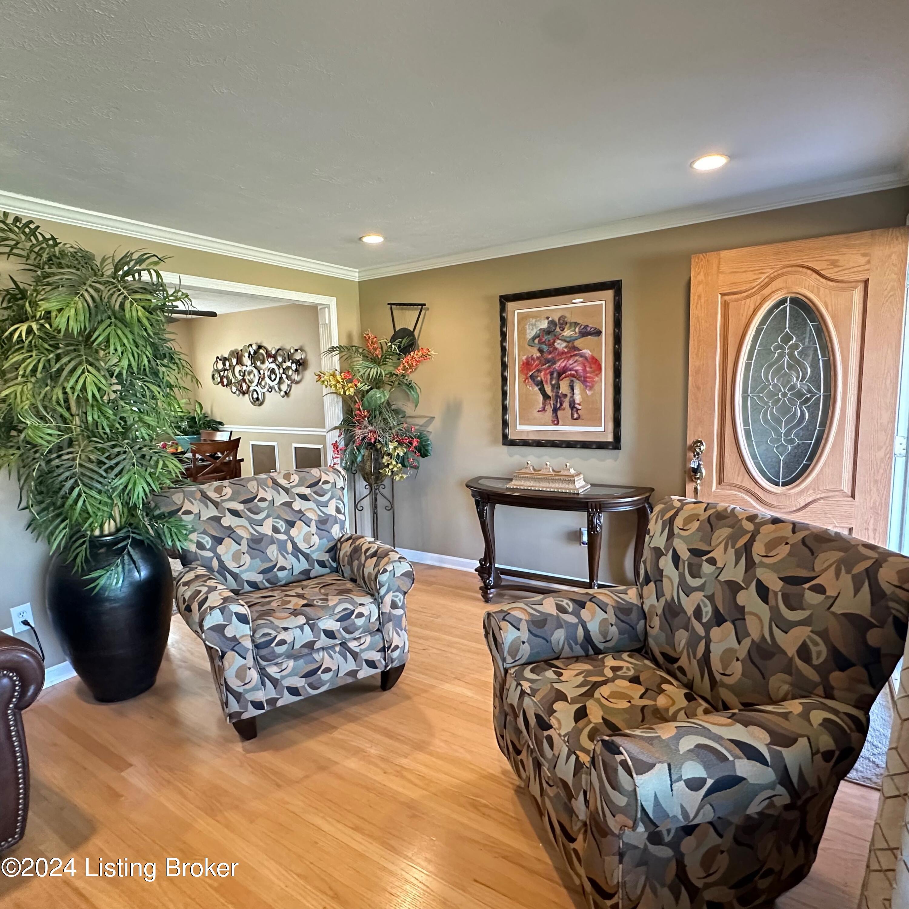 5218 Twinkle Dr