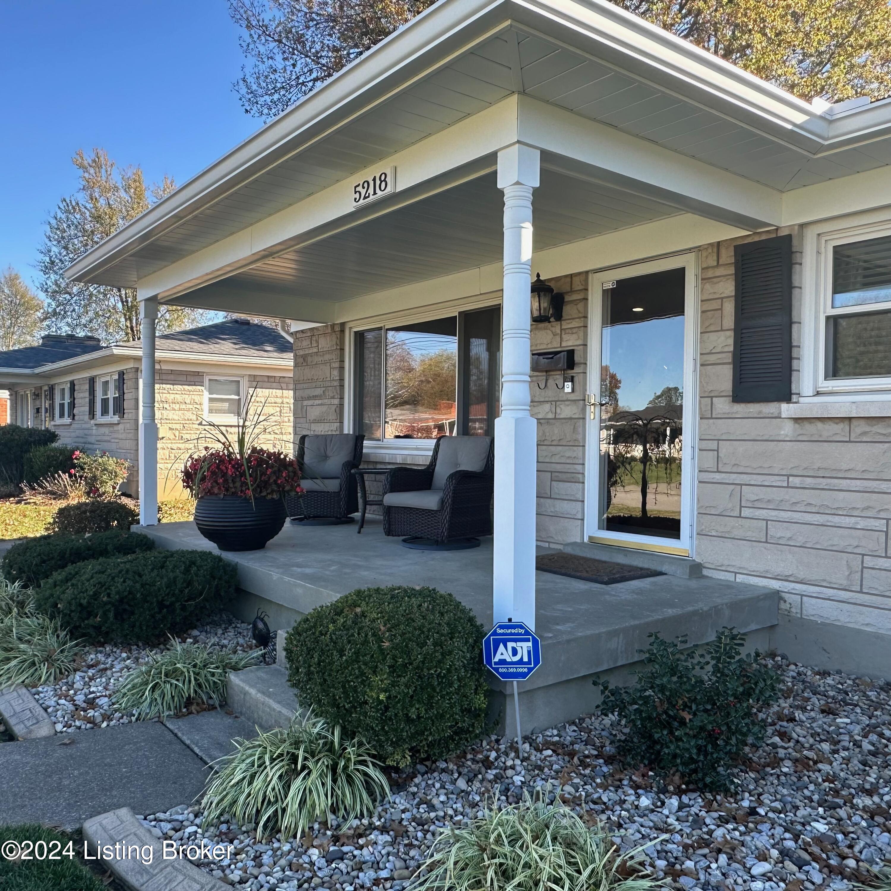 5218 Twinkle Dr