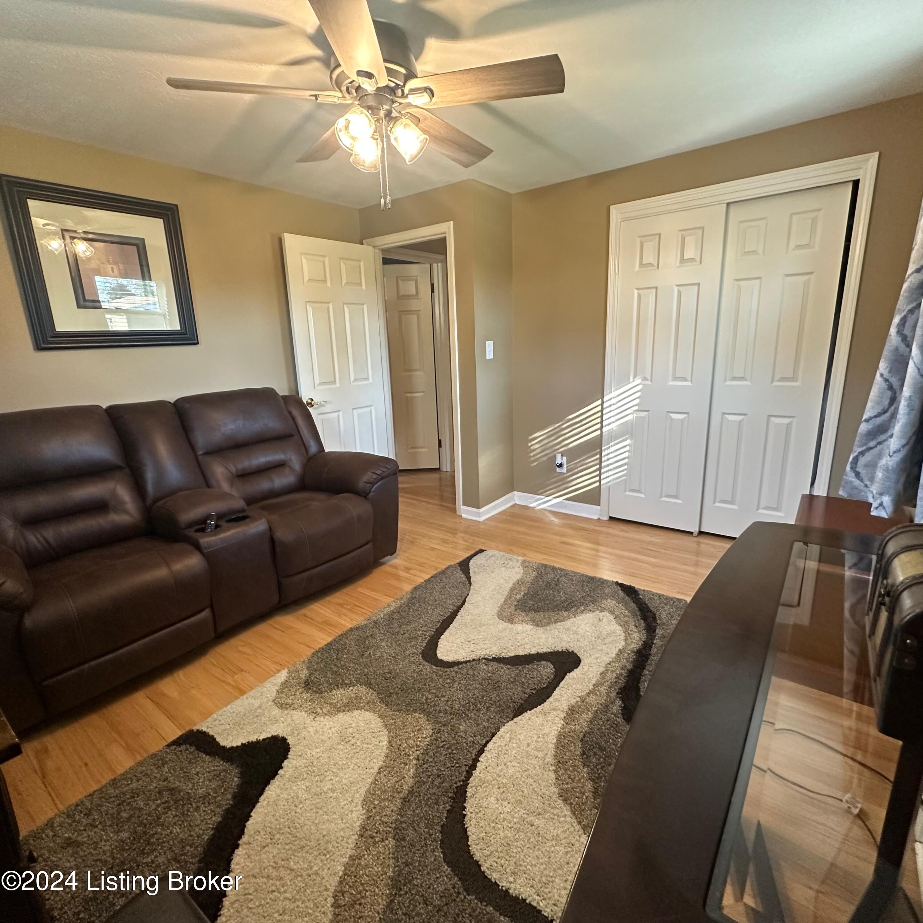 5218 Twinkle Dr